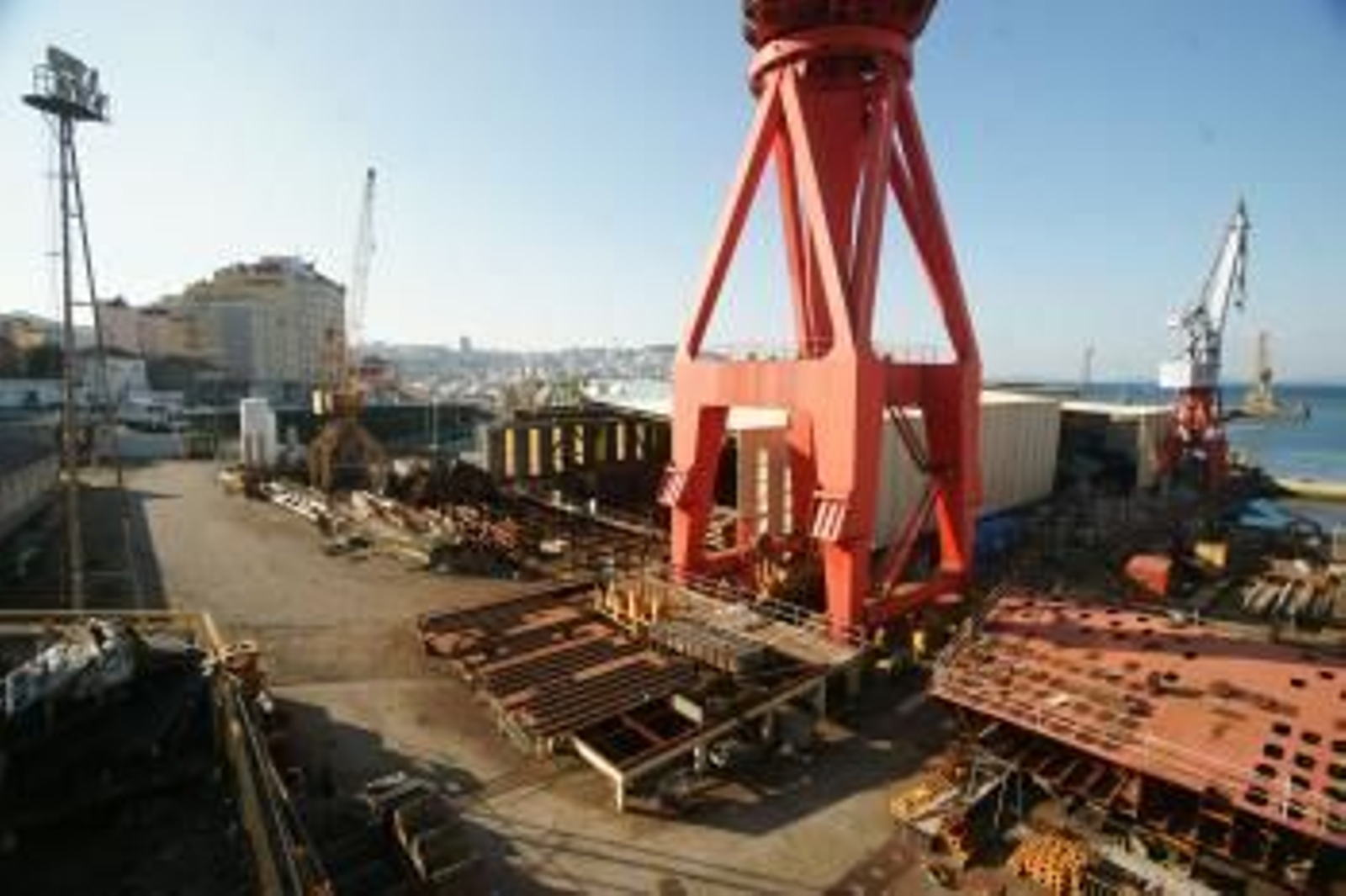 Las gradas de Vulcano llevan nueve meses vacías y el astillero acaba de salir de concurso de acreedores.