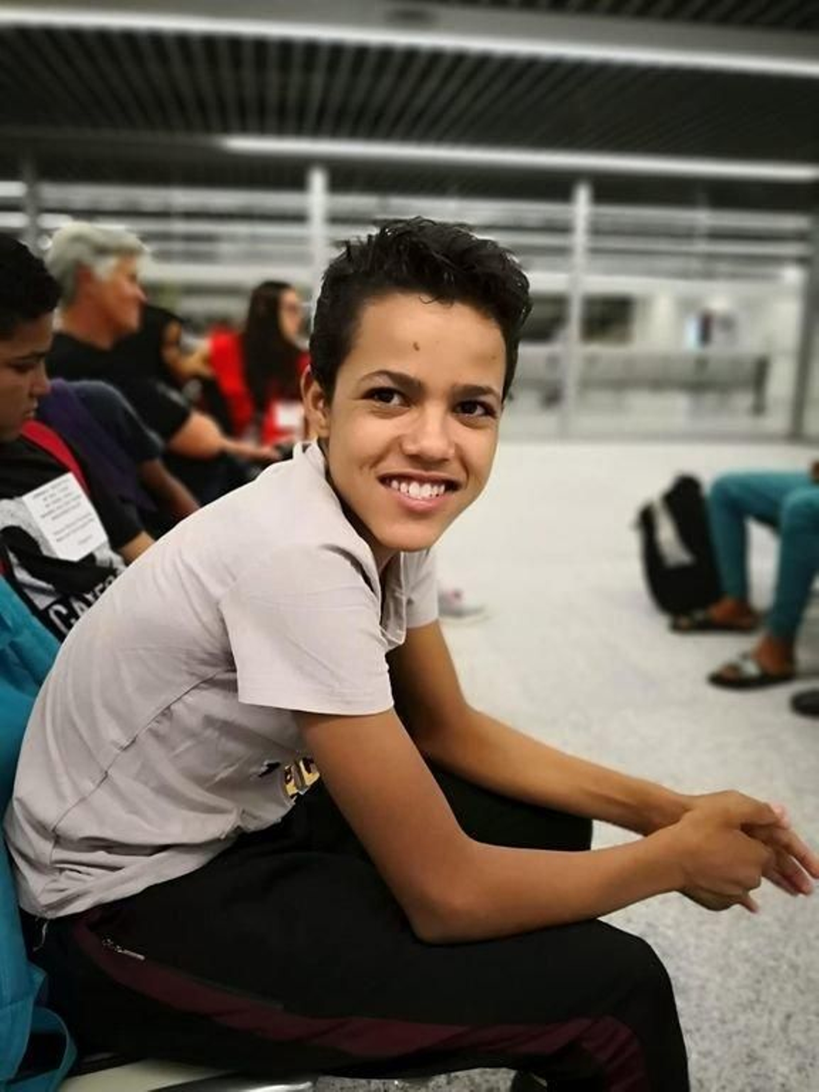 Salama recién llegado al aeropuerto de Lavacolla