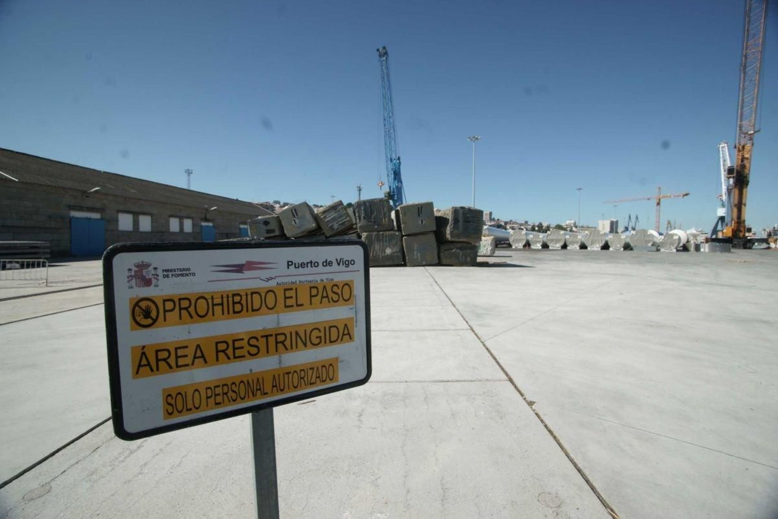 Imagen general del muelle Transversal, en el puerto de Vigo.