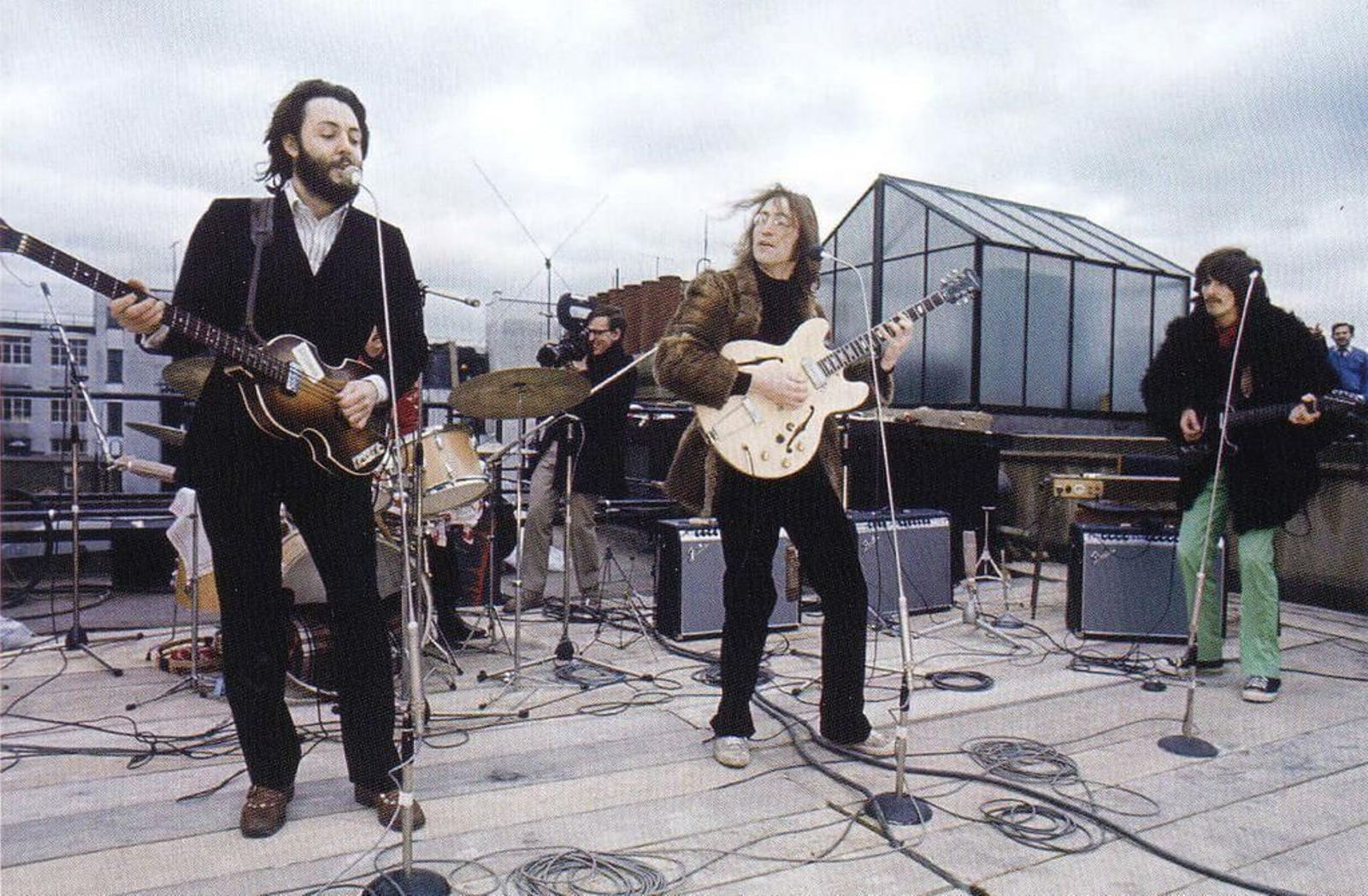 The Beatles, en el concierto de la terraza de Apple Corps de Londres.