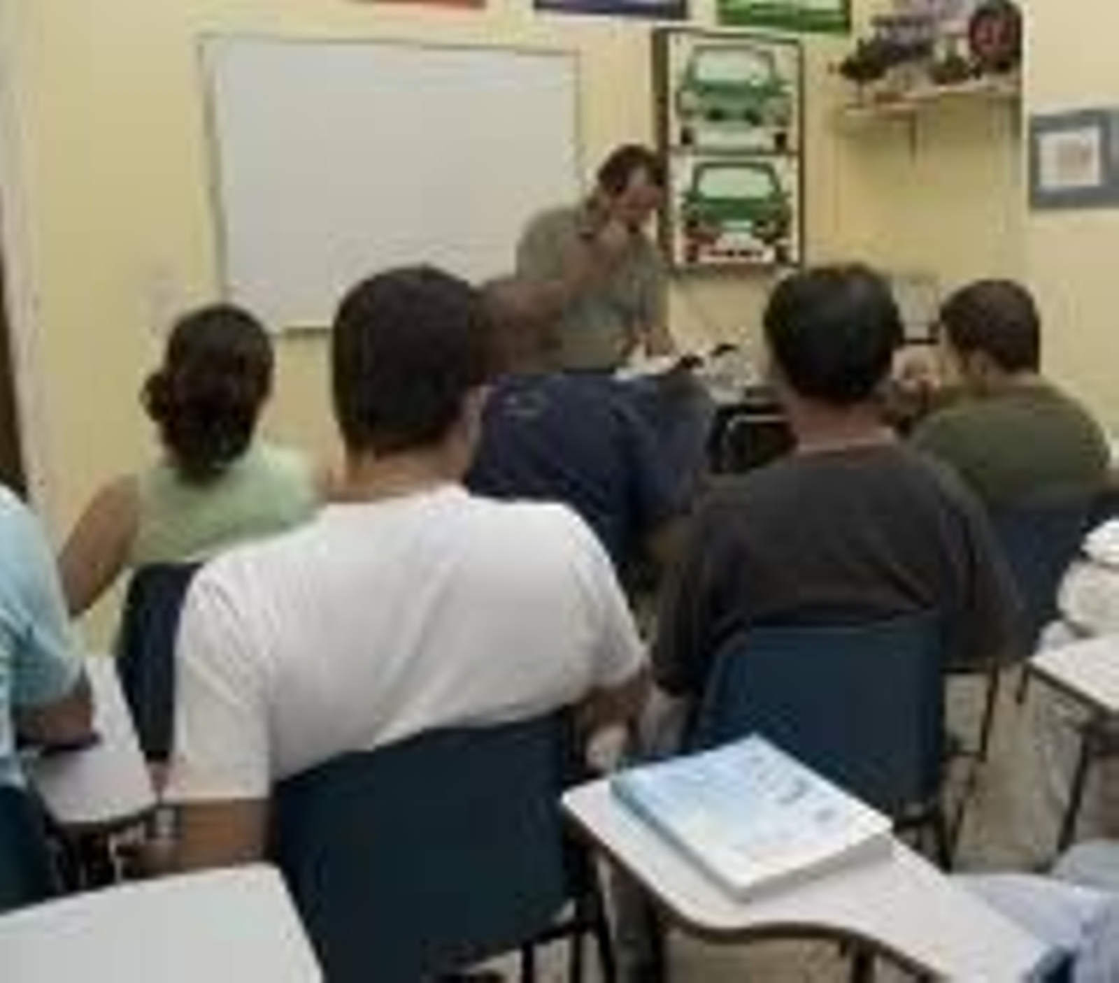 En España hay más de 6.000 profesores de autoescuelas en paro.