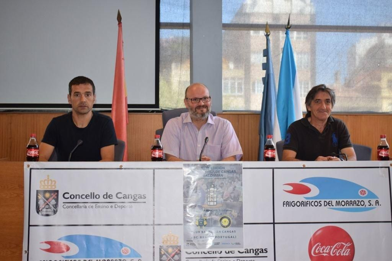 Imagen de la rueda de prensa de ayer en el Concello de Cangas,