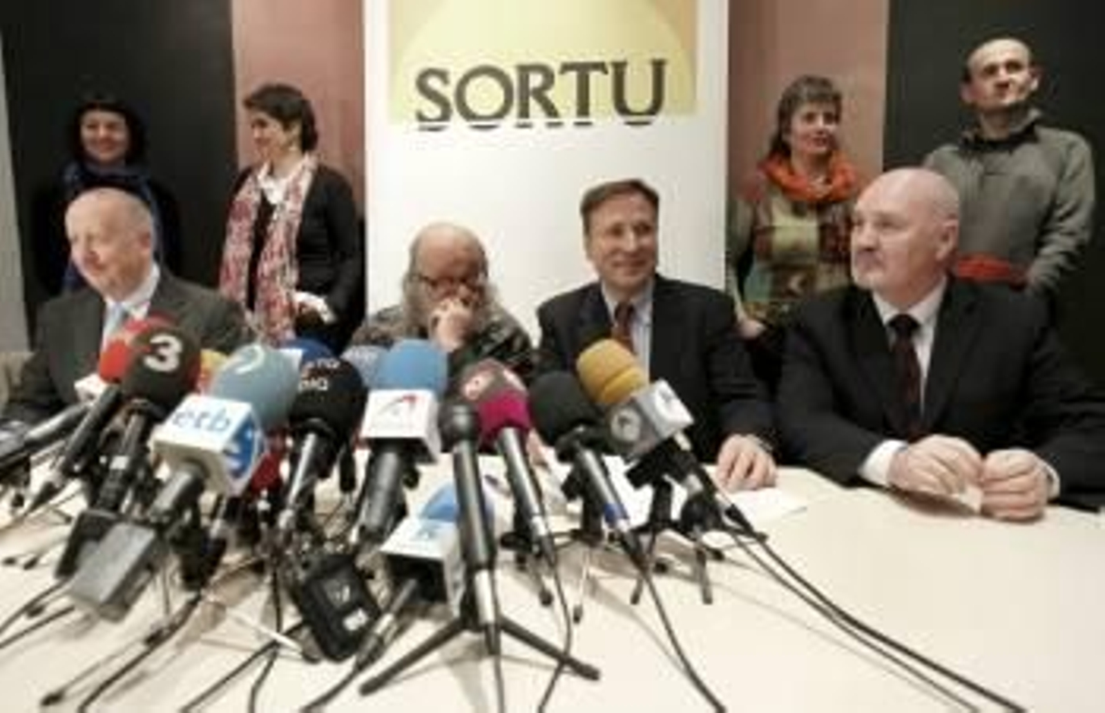 Presentación de Sortu, el pasado miércoles. (Foto: BALLESTEROS)
