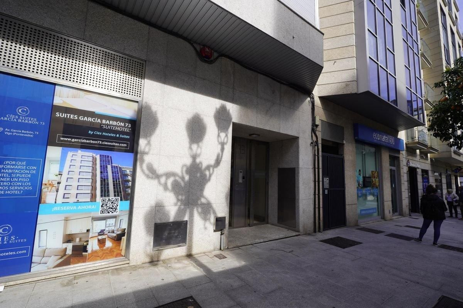 Un edificio destinado a su uso turístico ubicado en la calle García Barbón.