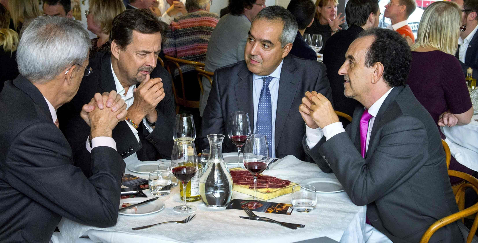 El Consejero de Turismo de Andalucía en un evento promocional en Estocolmo