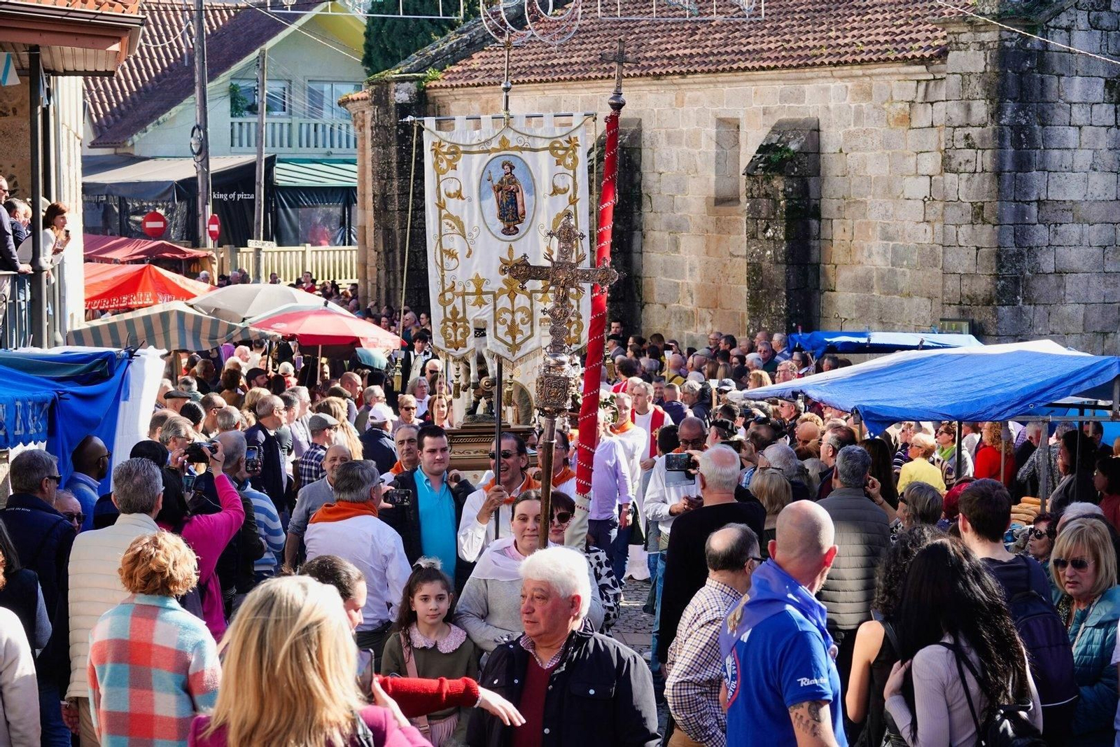 Ambiente en la misa y procesión de San Blas.