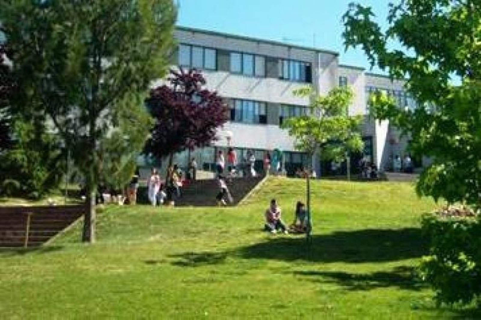 IES de Tomiño, en el que se impartieron las charlas.