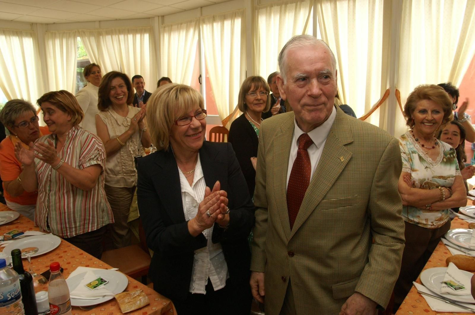 El doctor José Marco Angulo en la comida homenaje que organizaron sus pacientes por su jubilación.