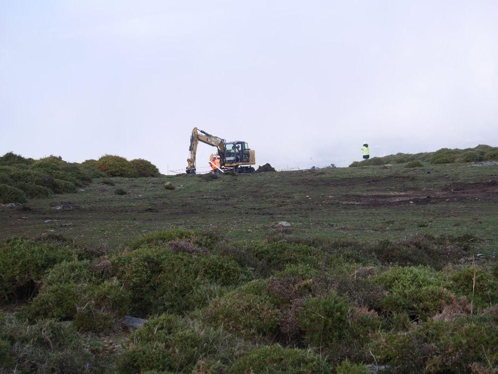 La plataforma SOS Groba comenzó a difundir fotografías advirtiendo de los estragos que realizan las máquinas.
