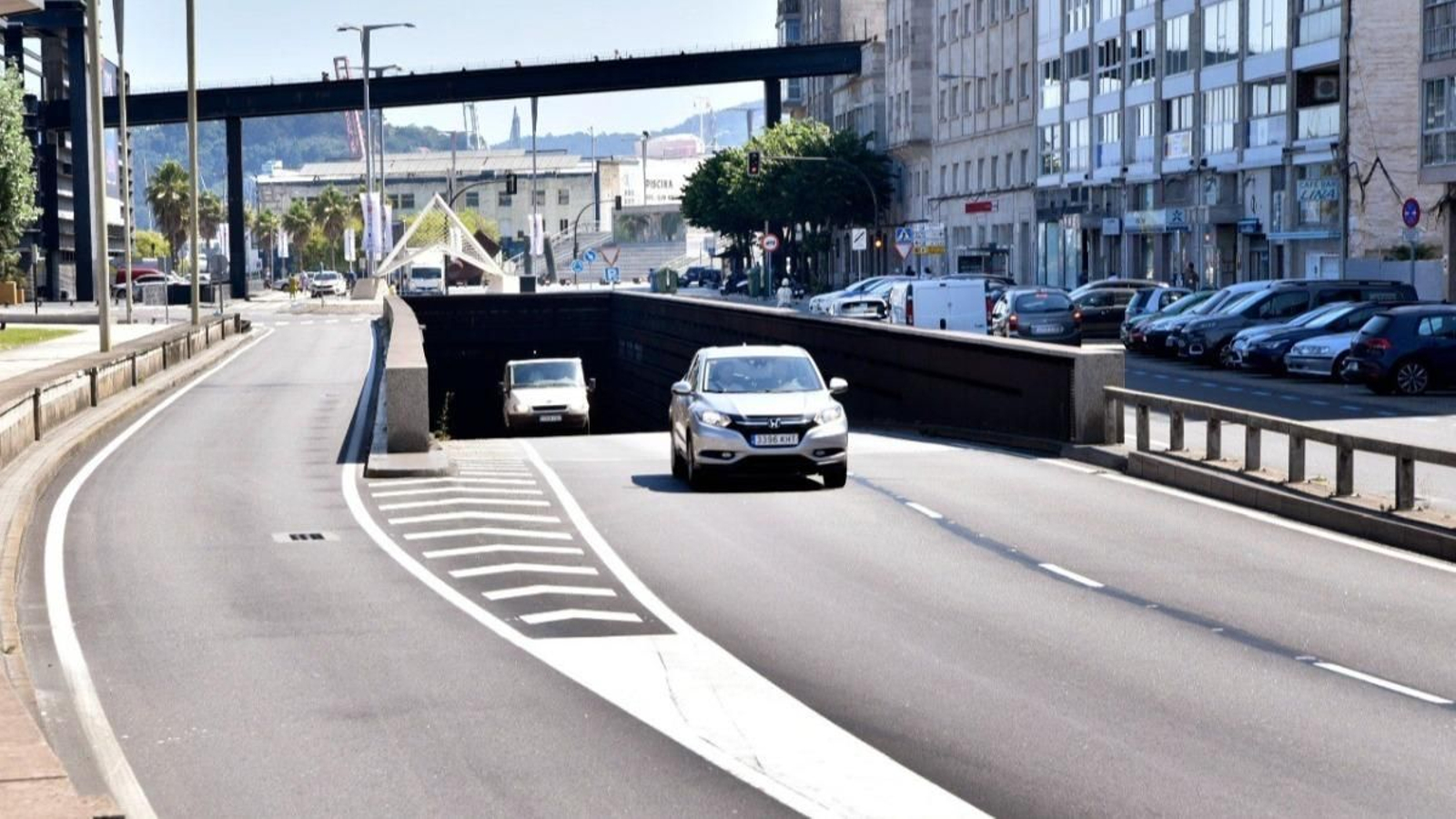 La boca de salida del túnel de Beiramar a la altura del Berbés, el tramo más concurrido.