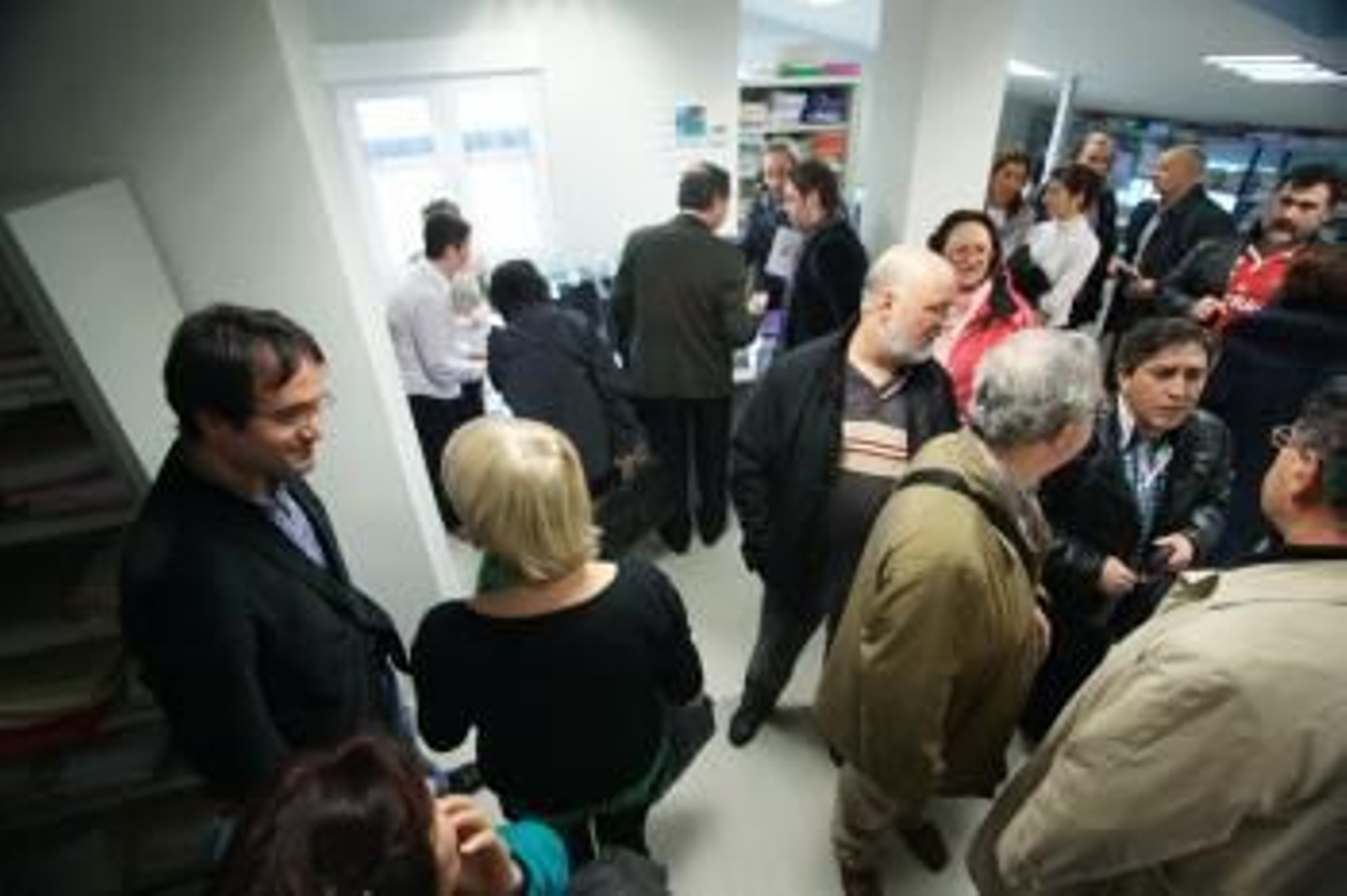 La sala de lo Mercantil en Vigo se quedó pequeña para la subasta.