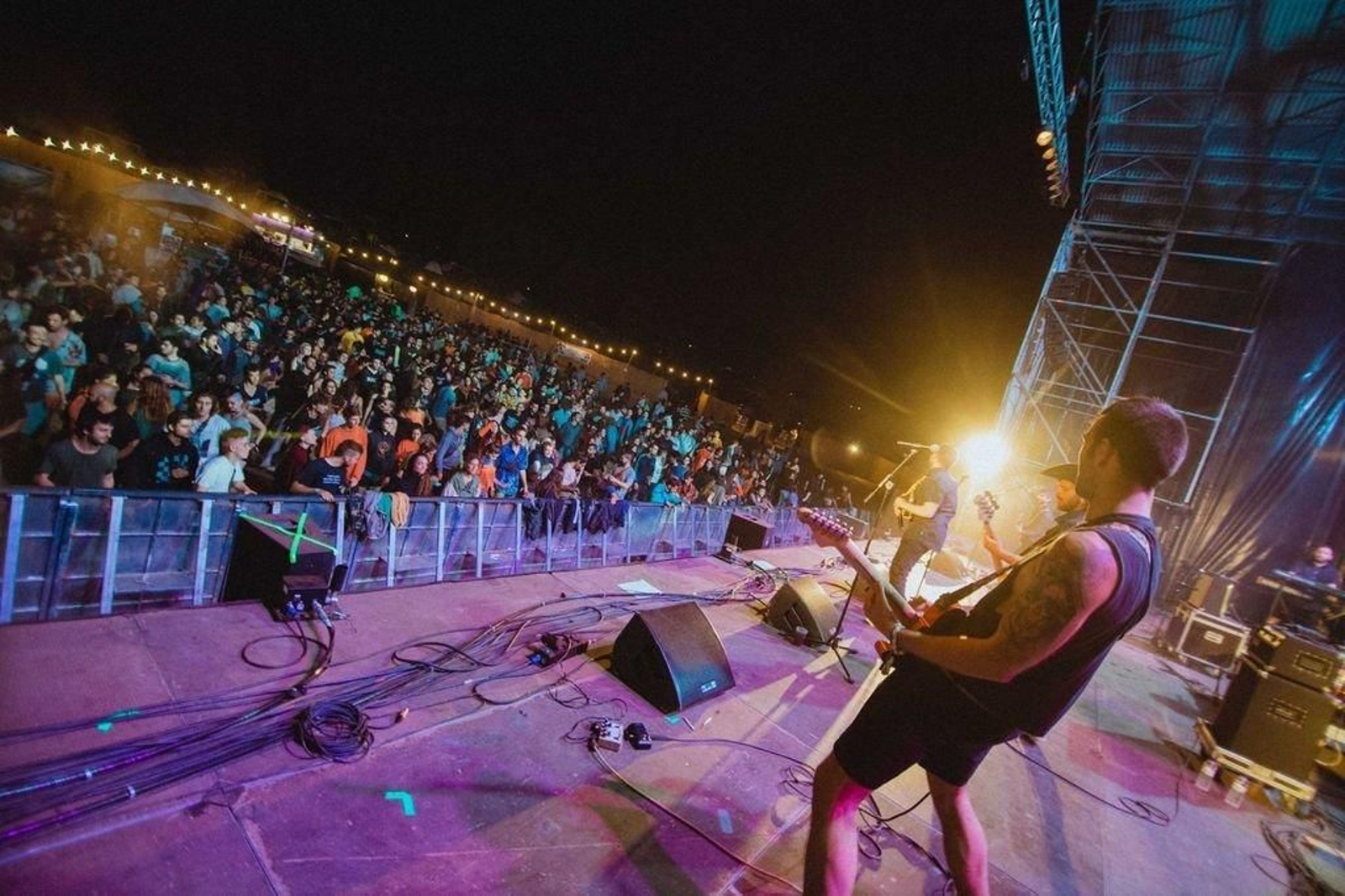 La banda de Bueu The Skarnivals encabeza el cartel de este festival celebrado en la parroquia de Valladares.