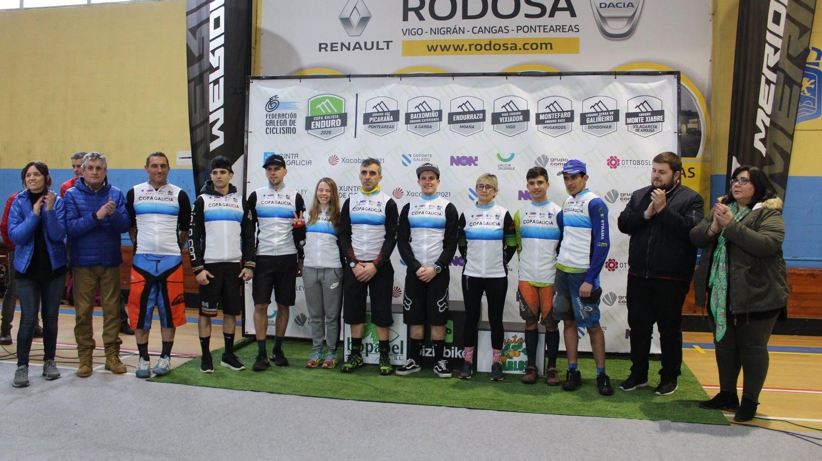 Os primeiros líderes da Copa Galicia de Enduro posaron trala disputa do certame da Picaraña, a primeira das sete probas puntuables para a competición autonómica nesta tempada 2020.