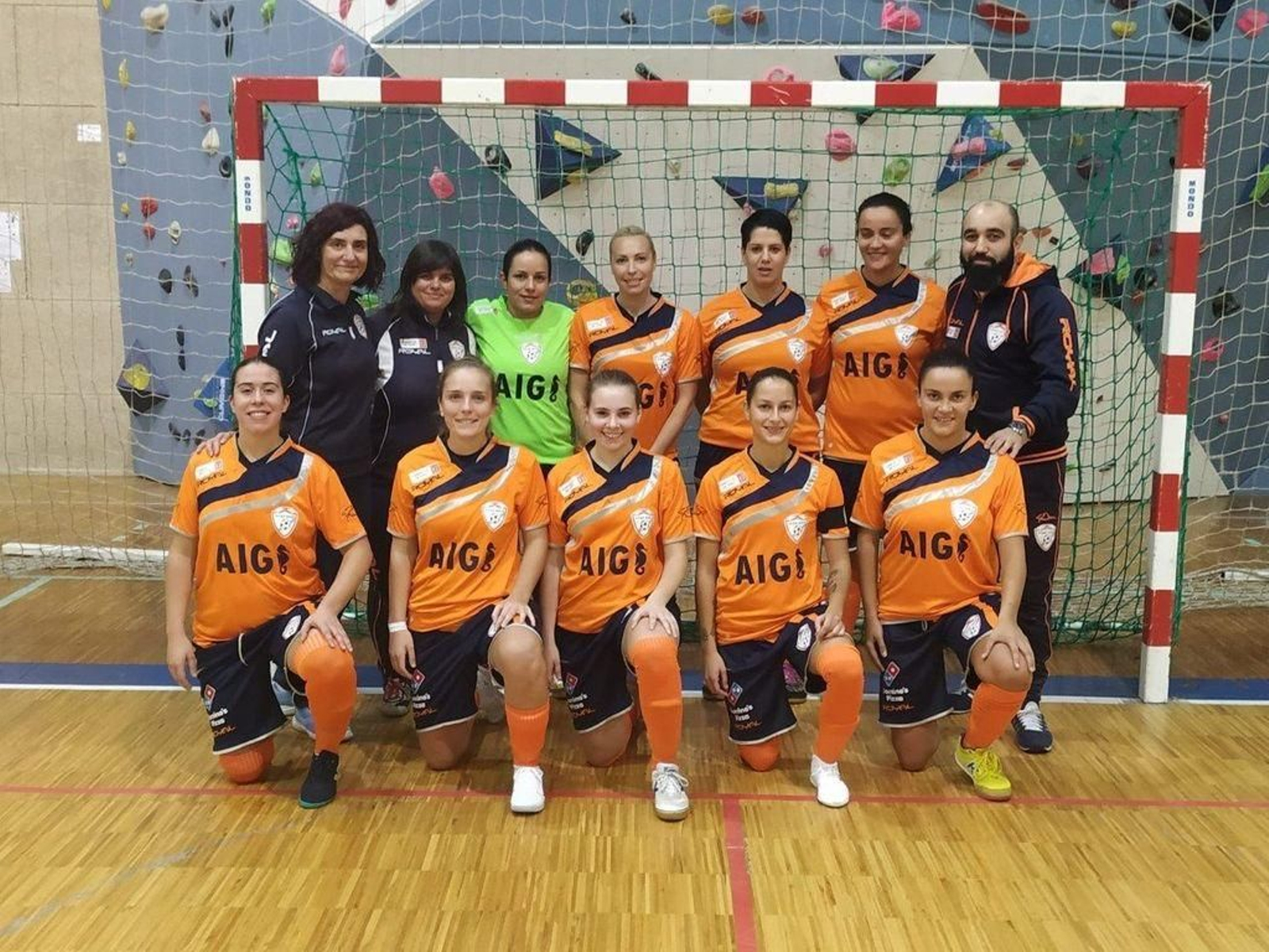 La plantilla del Vigo 2015 que ha logrado el histórico ascenso.