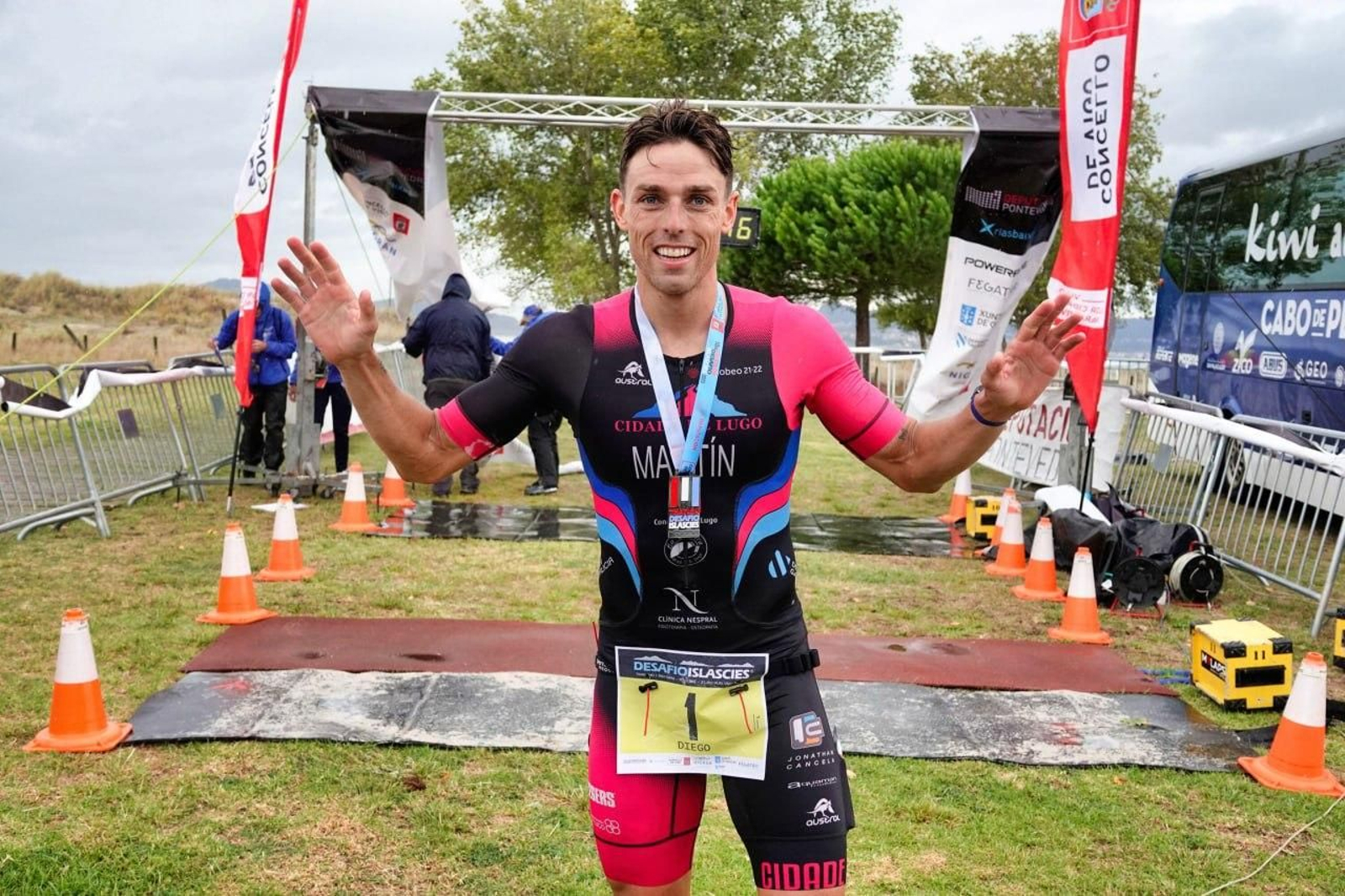 Triatlón Desafío Islas Cíes. // Vicente Alonso