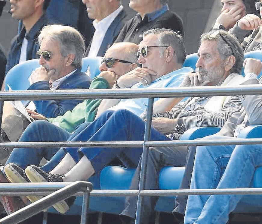 Rodilla, Ferro, Barros y Carlos Mouriño, ayer en Barreiro.
