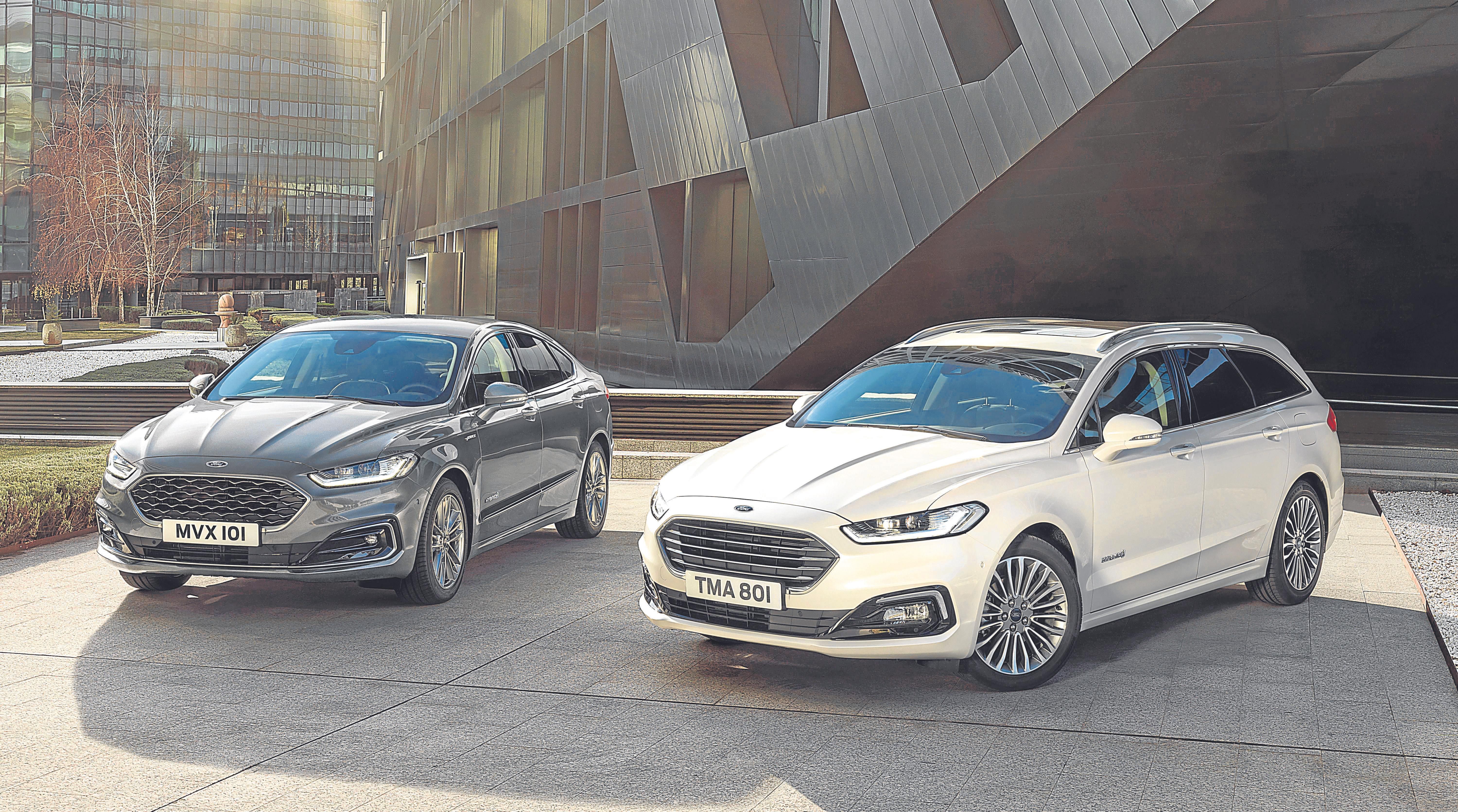 La renovación de la gama muestra ligeros cambios exteriores que amplían las diferencias visuales entre sus variantes.