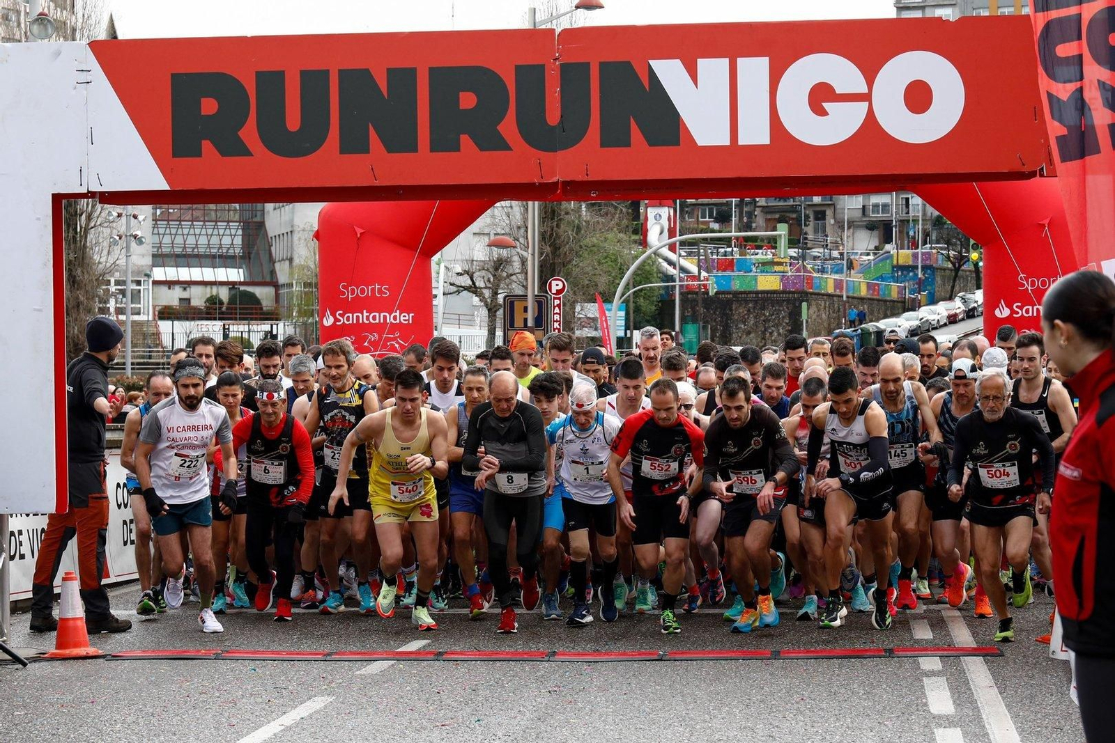 Salida de la carrera Calvario 5+5 desde Jenaro de la Fuente.