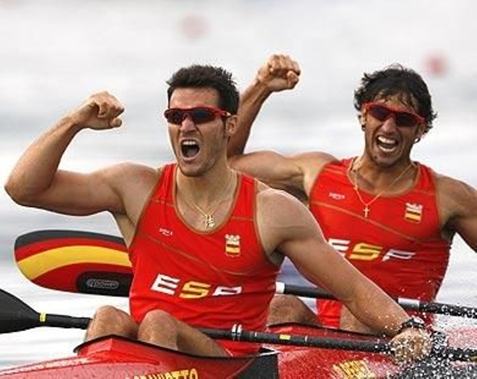 Los españoles Saúl Craviotto y Carlos Pérez (Foto: EFE)