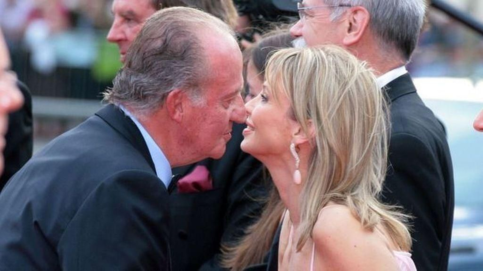 Don Juan Carlos y Corinna Larsen, en un encuentro público.