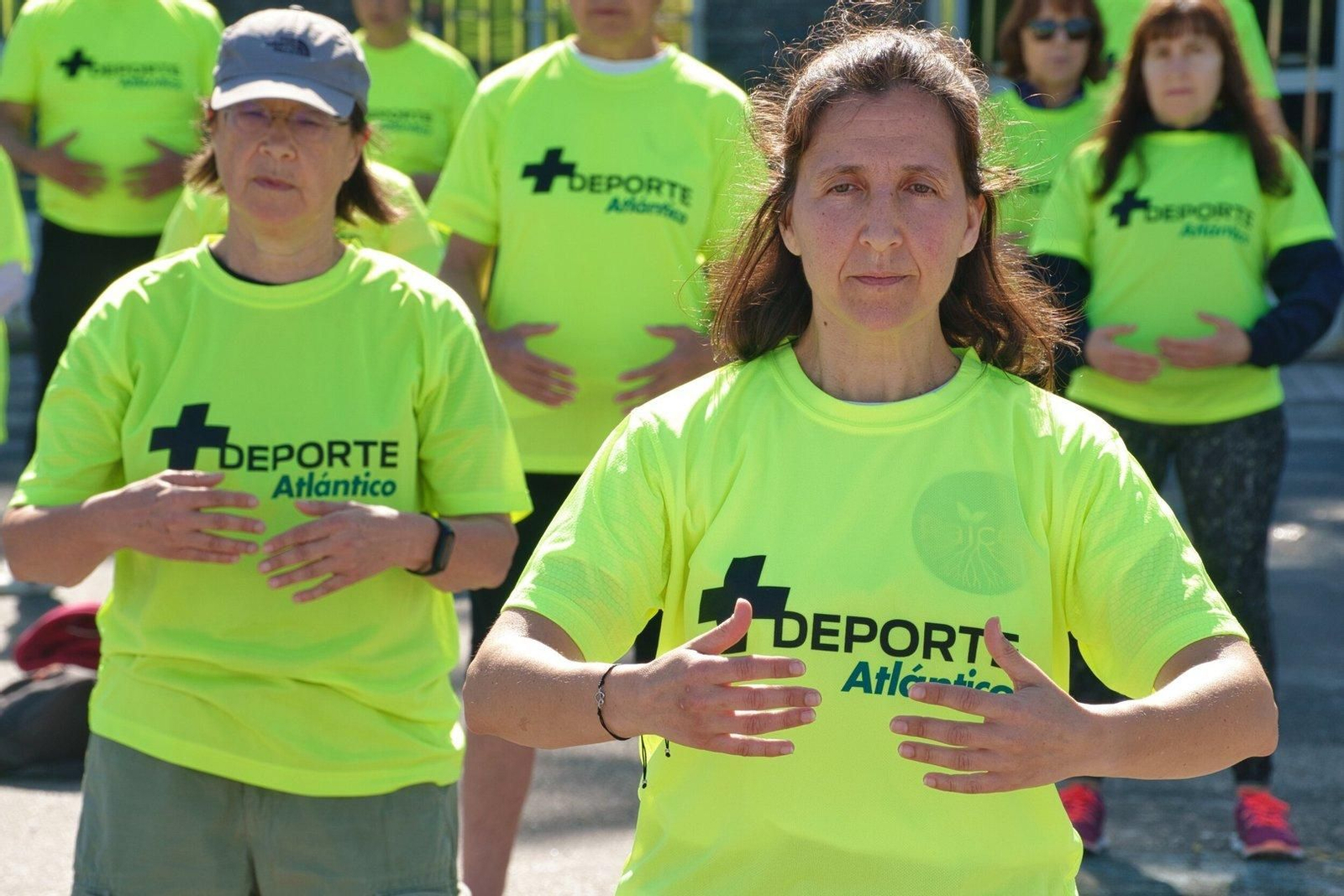 Sesión de taichí de +Deporte Atlántico en Samil.