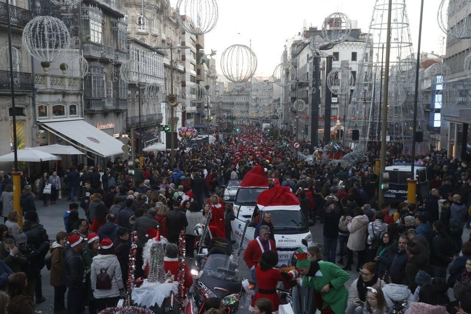 La papanoelada motera toma las calles de Vigo 33