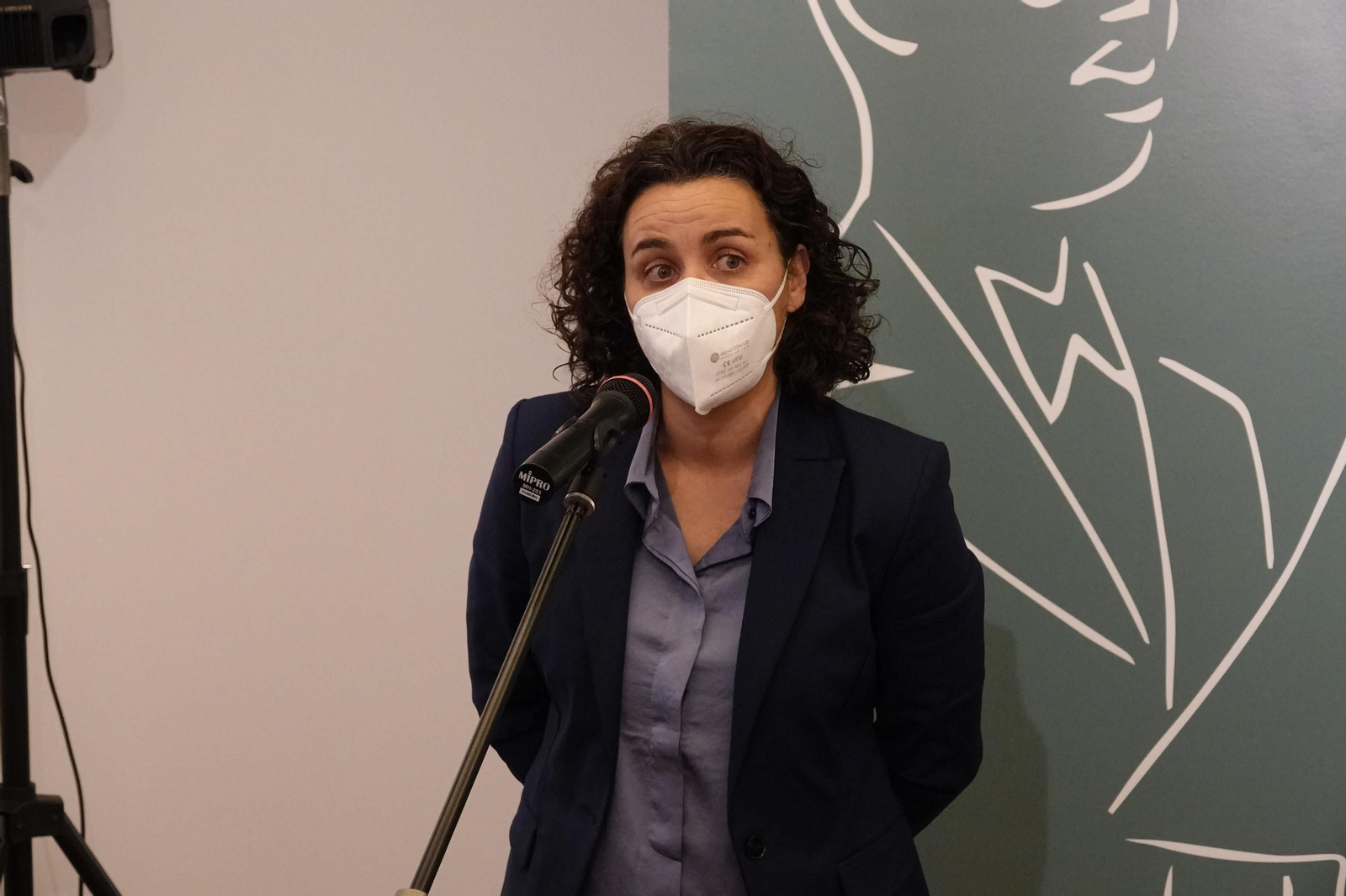 Presentación en la Pinacoteca de "Nos vieiros da arte galega", sobre a colección municipal de Francisco Fernández del Riego.