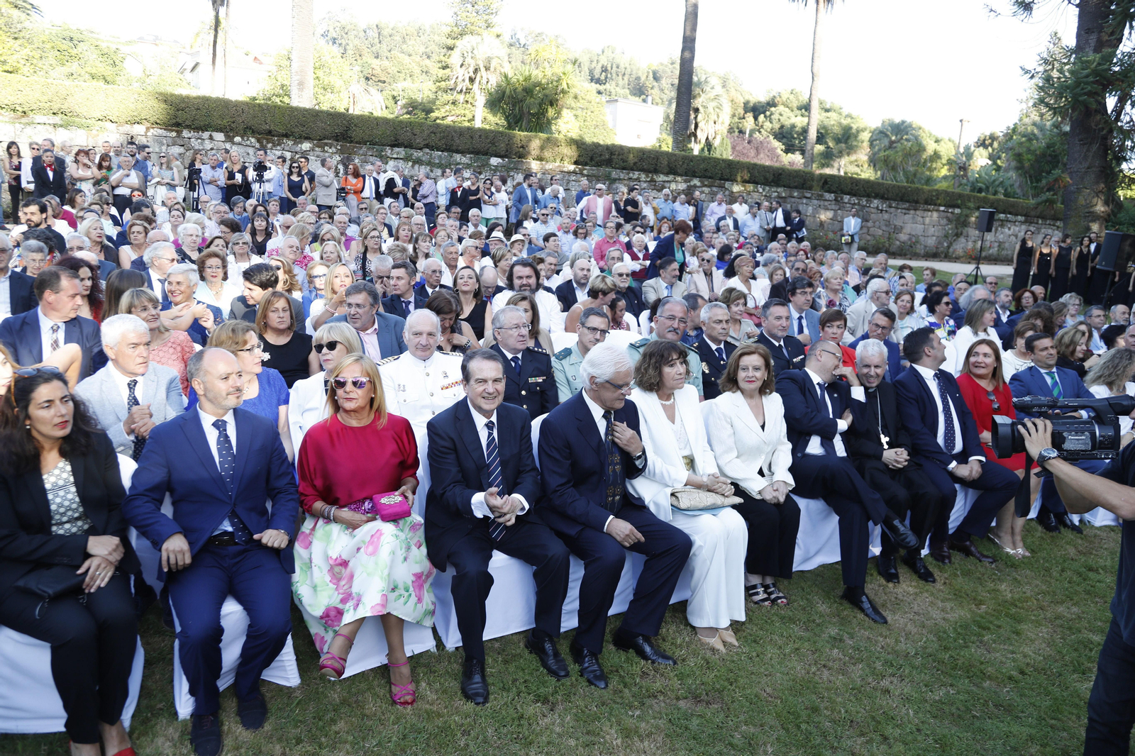 Los jardines del Pazo Museo Quiñones de León acogieron el acto del Día de Galicia en Vigo.