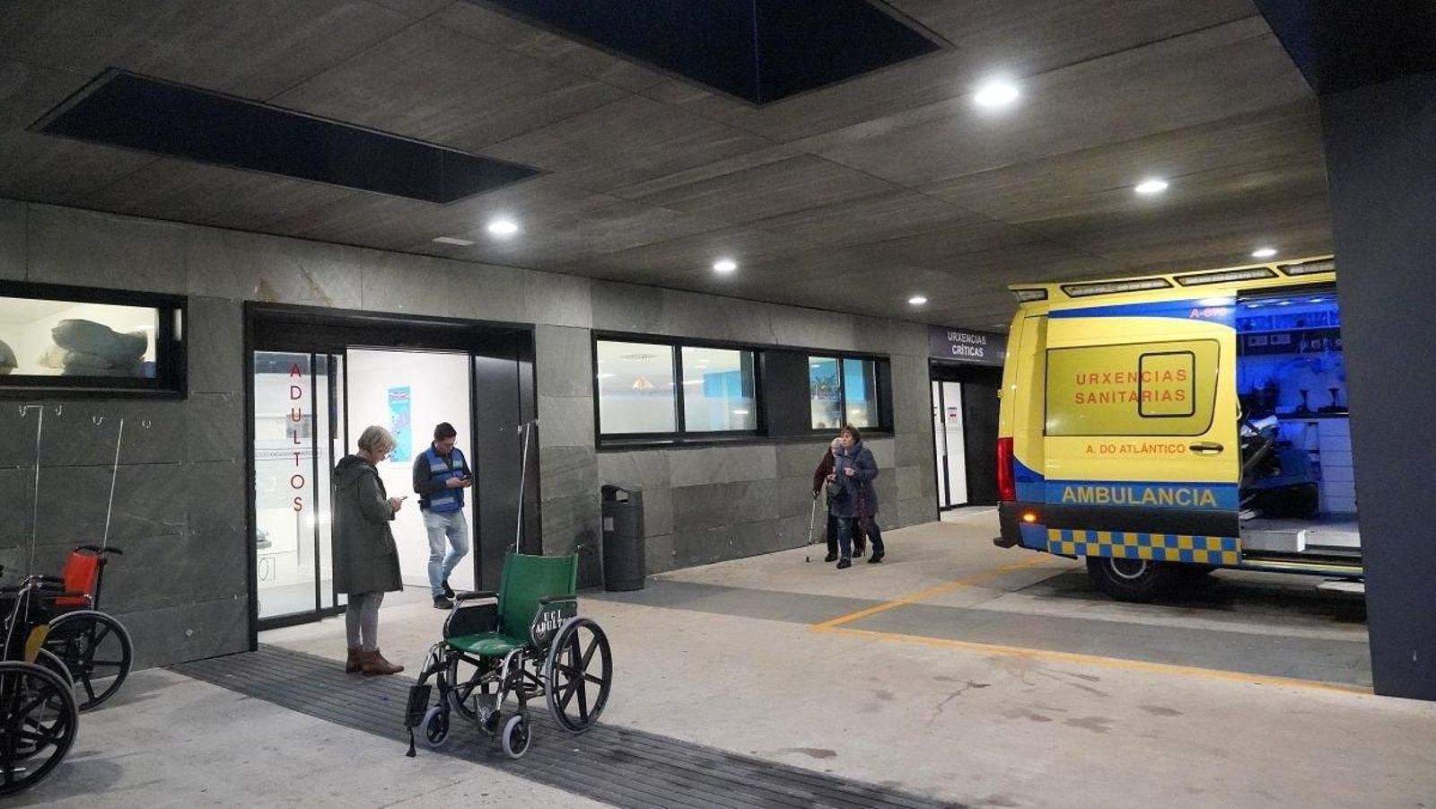 El incremento de la incidencia de los virus respiratorios llena los servicios de Urgencias, con esperas de horas para los pacientes.