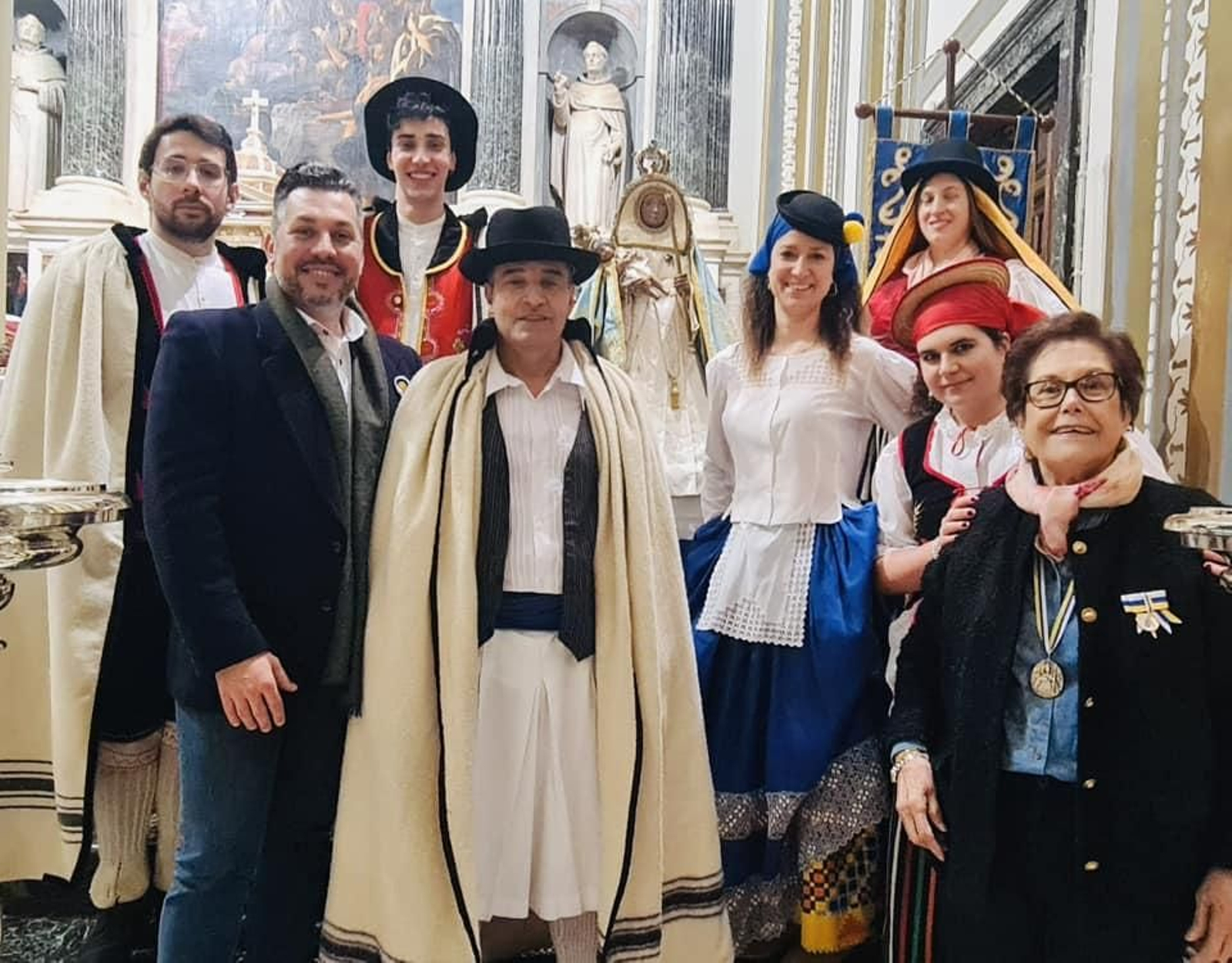 El director de Emigración, José Téllez Ledesma, participó en la celebración de la festividad de la Candelaria organizada por la Casa Canaria de Valladolid.