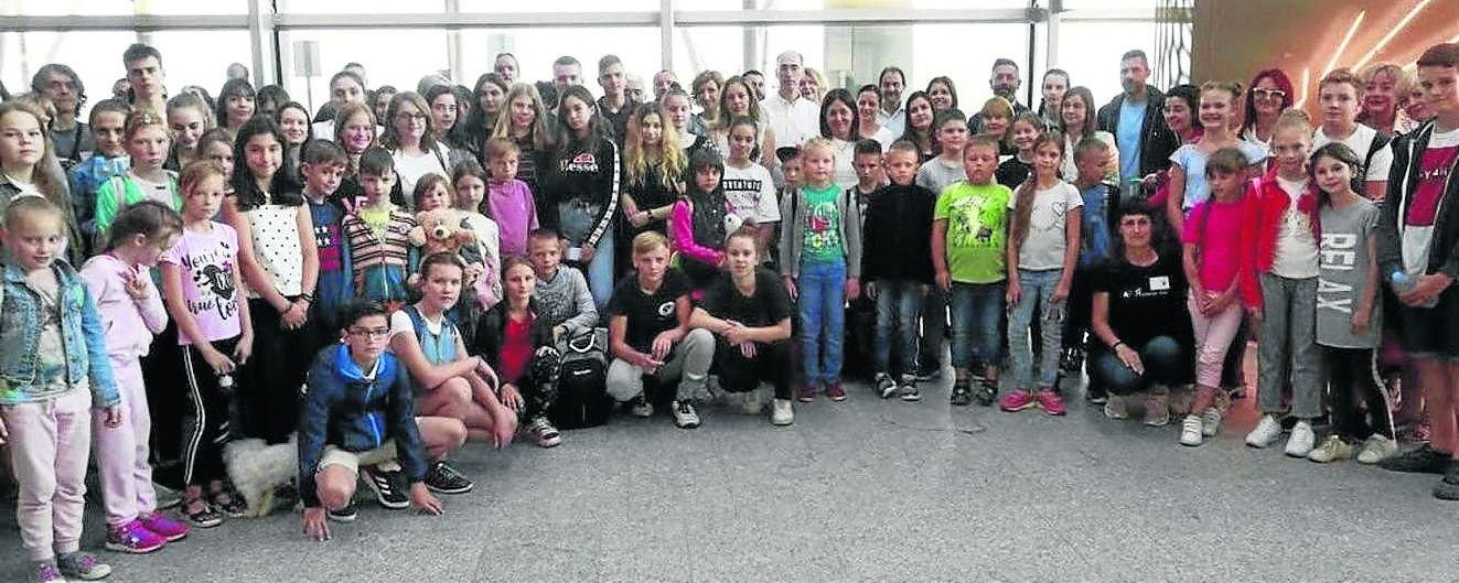 Los niños de la región rusa de Briansk, recibidos el año pasado por el conselleiro Vázquez Almuiña