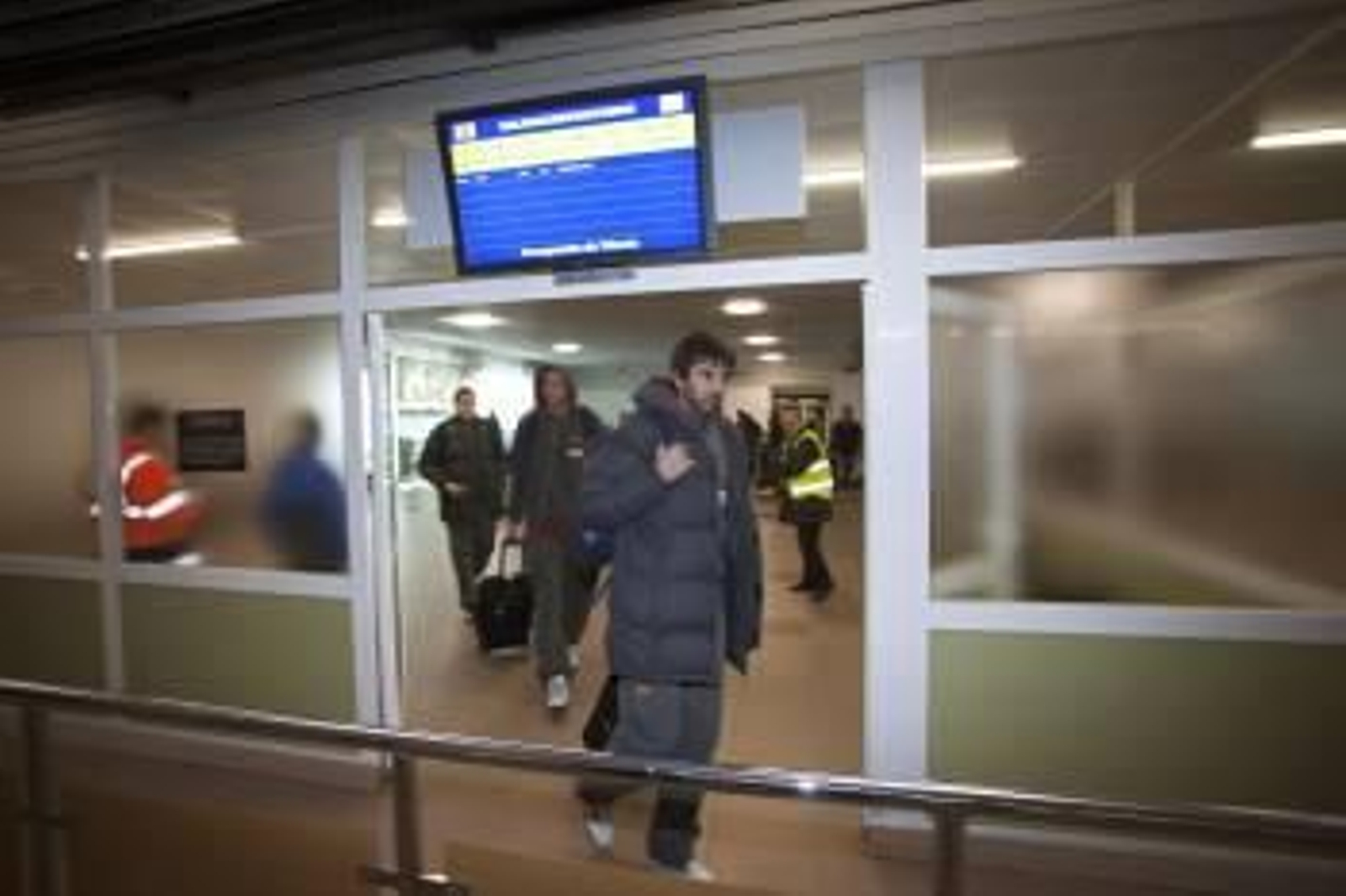 Navarro, a la llegada del Barcelona a Vitoria. (Foto: ADRIAN RUIZ)