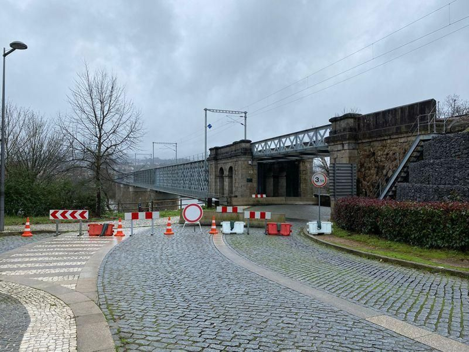 Se restablecen controles fronterizos entre España y Portugal // Alberte