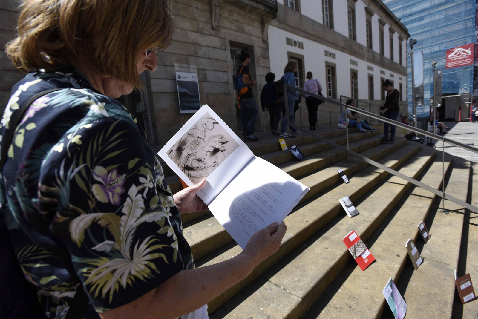 Los libros del Marco salieron a la calle en busca de autor, ayer por la mañana en Príncipe.