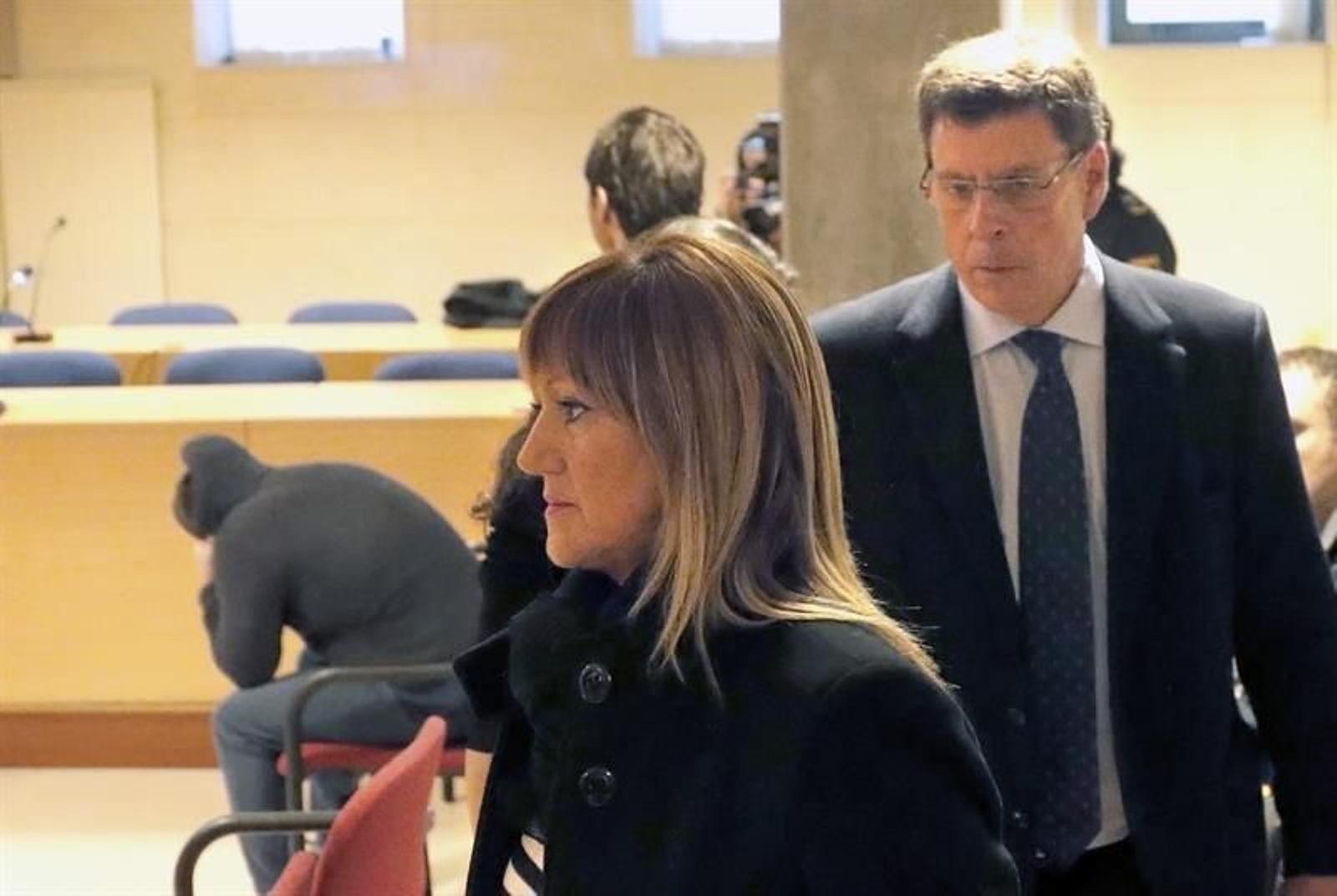 Juan Carlos Quer, el padre de Diana Quer, y Eli, la madre de la joven a la que el Chicle intentó raptar el 25 de diciembre de 2017 en Boiro