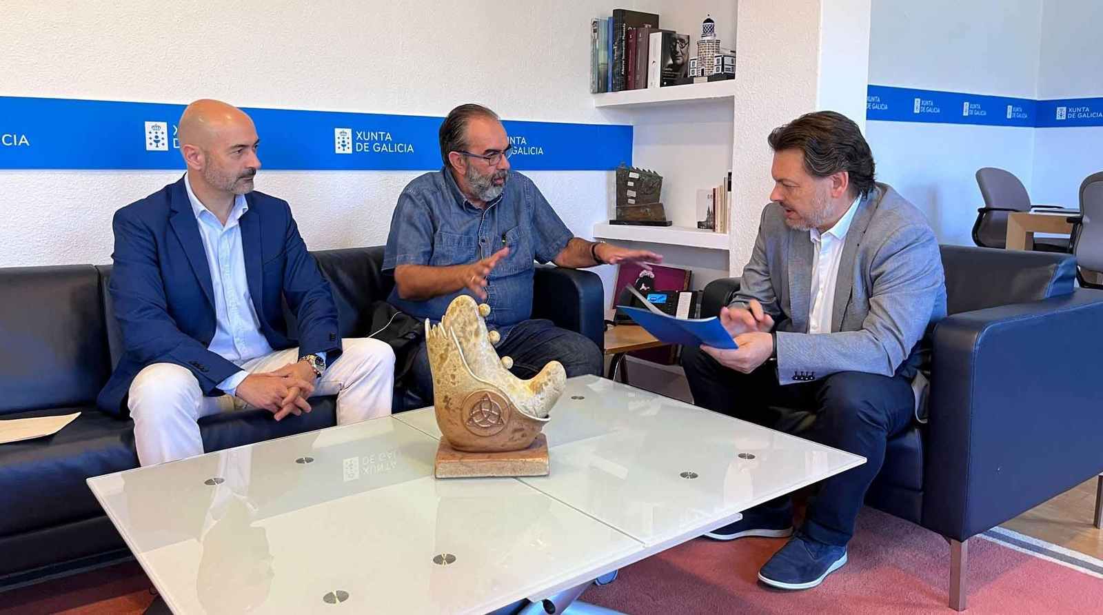 Imagen de la reunión celebrada en la sede de la SXE en la capital de Galicia