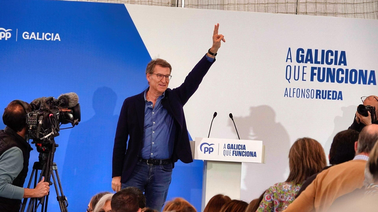 Alberto Núñez-Feijóo en la comida-mitín en Mos.