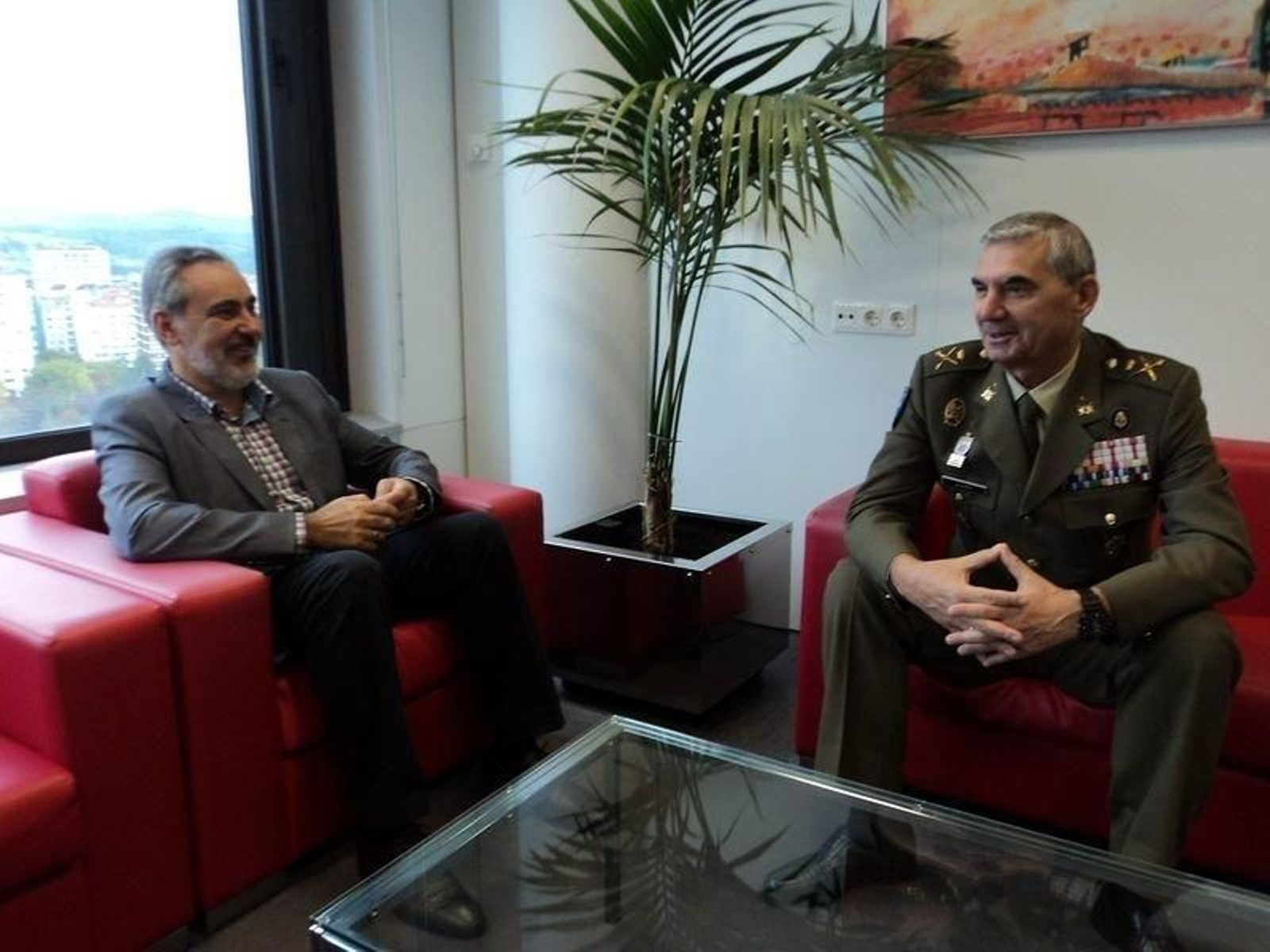 A la derecha, el general José Antonio Alonso.