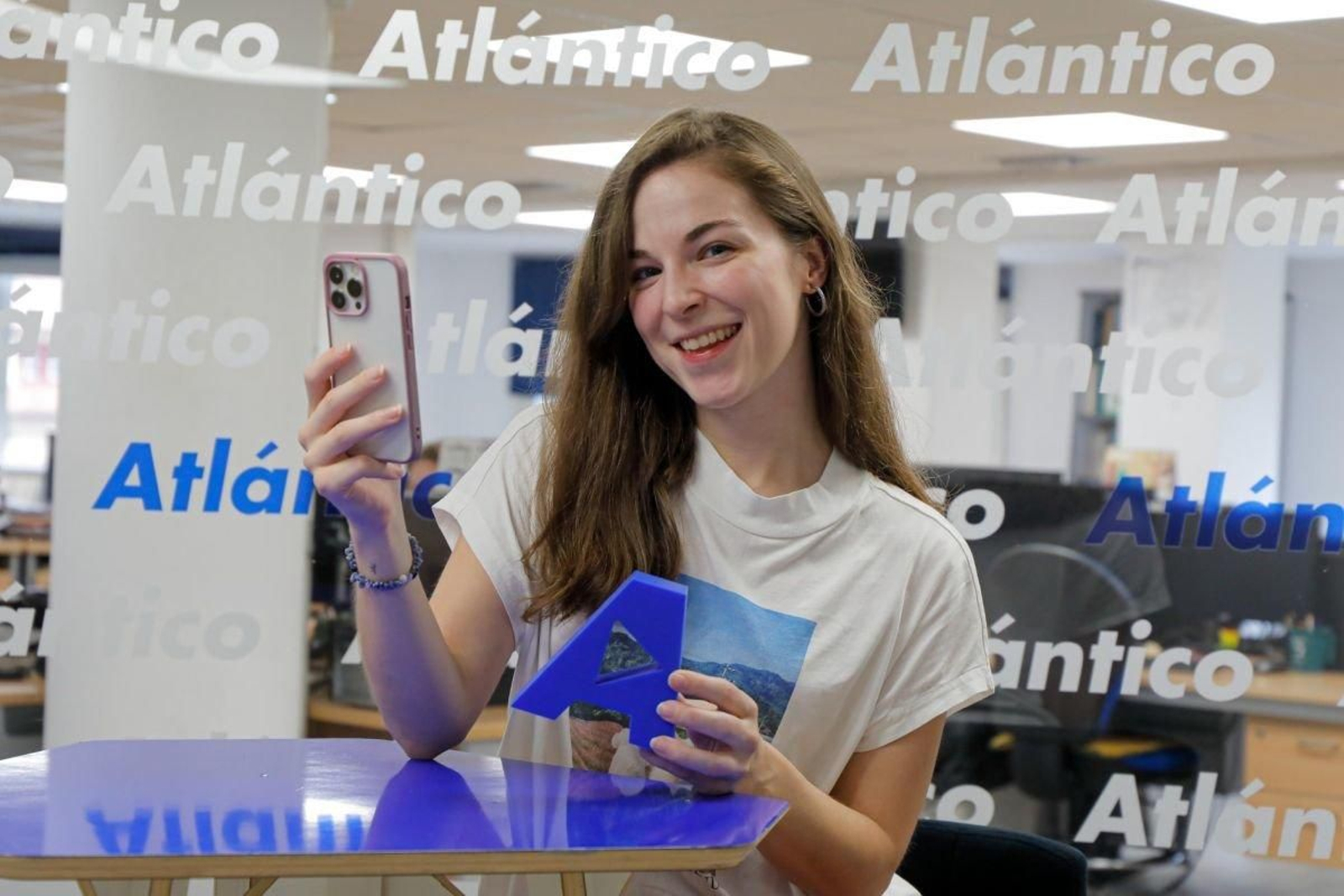Paula Vilaboy visitó Atlántico para charlar sobre medio ambiente.