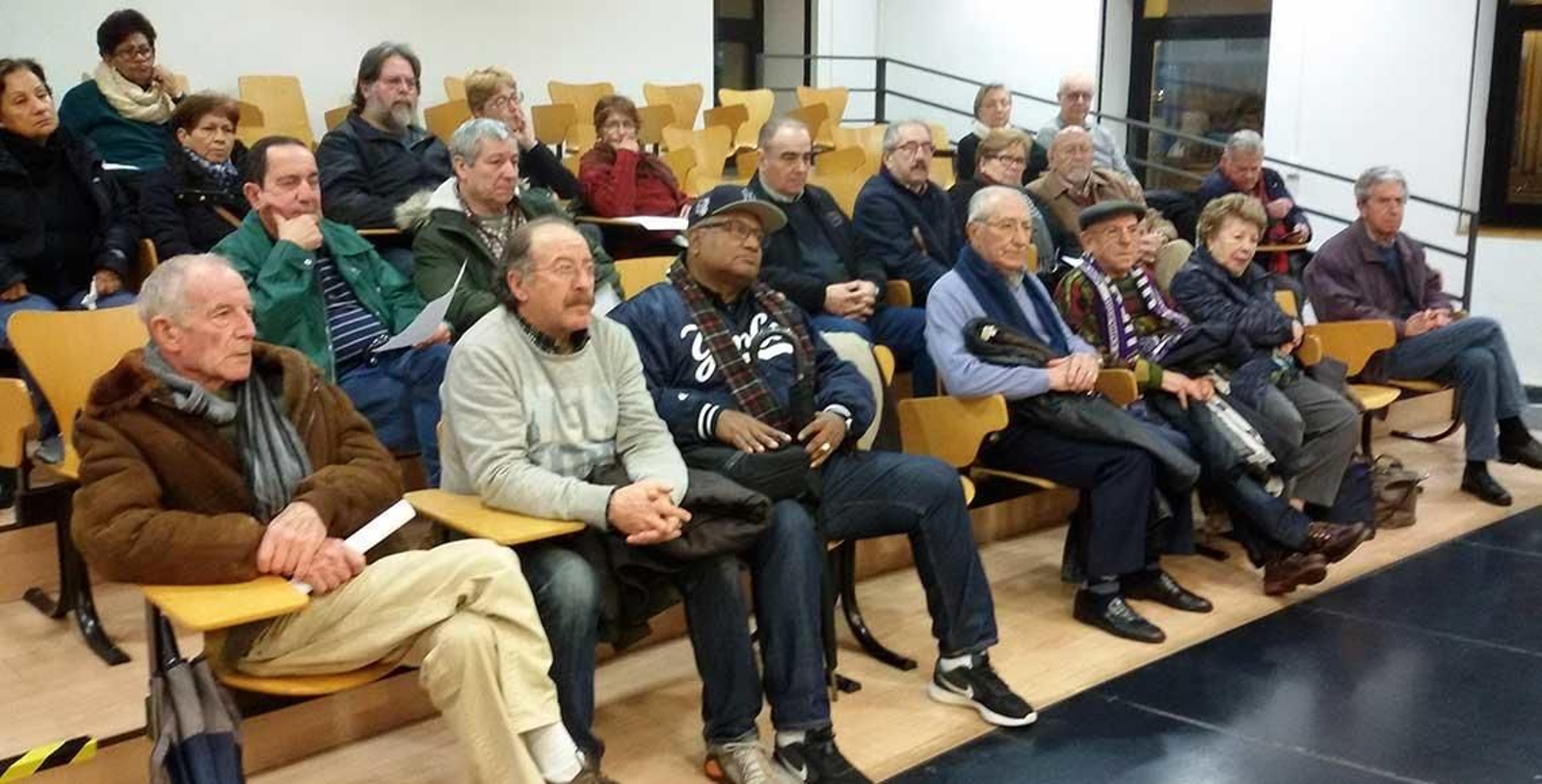 Foto de Archivo de una reunión de ASOPEVE en Asturias