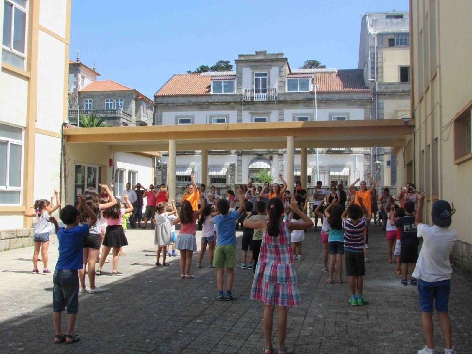 Fin de fiesta en el campamento urbano guardés