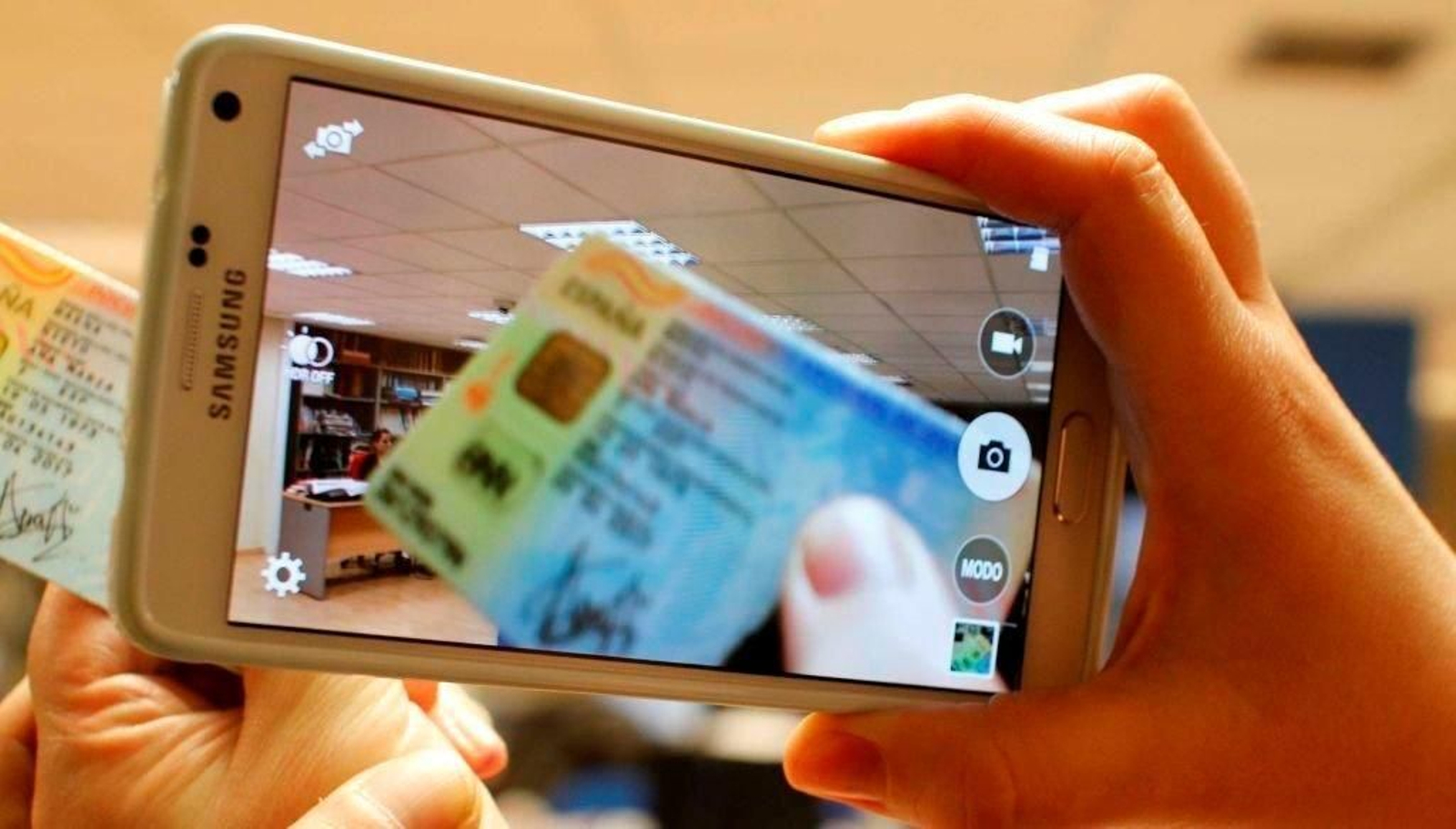 Durante el año pasado, en Vigo se tramitaron, tanto por primera inscripción como renovación,  casi 50.000 documentos.