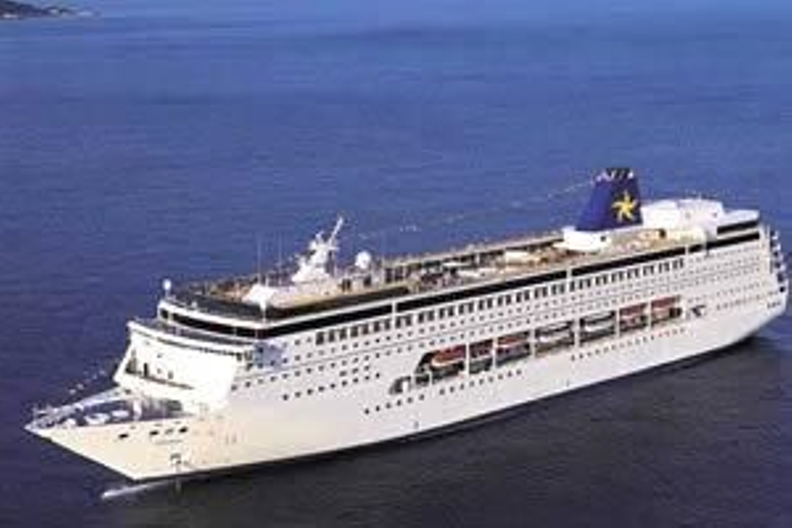 Barco de Iberojet Cruceros