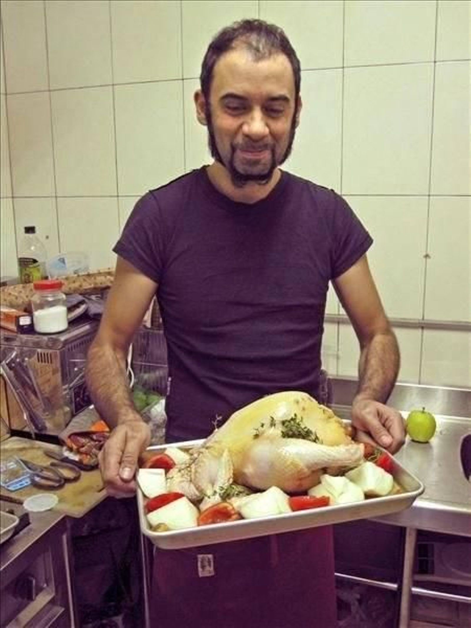 Luis Miguel Hernando quiere ofrecer el ambiente familiar de la comida casera española a los taiwaneses en 'El patio de mi casa'.