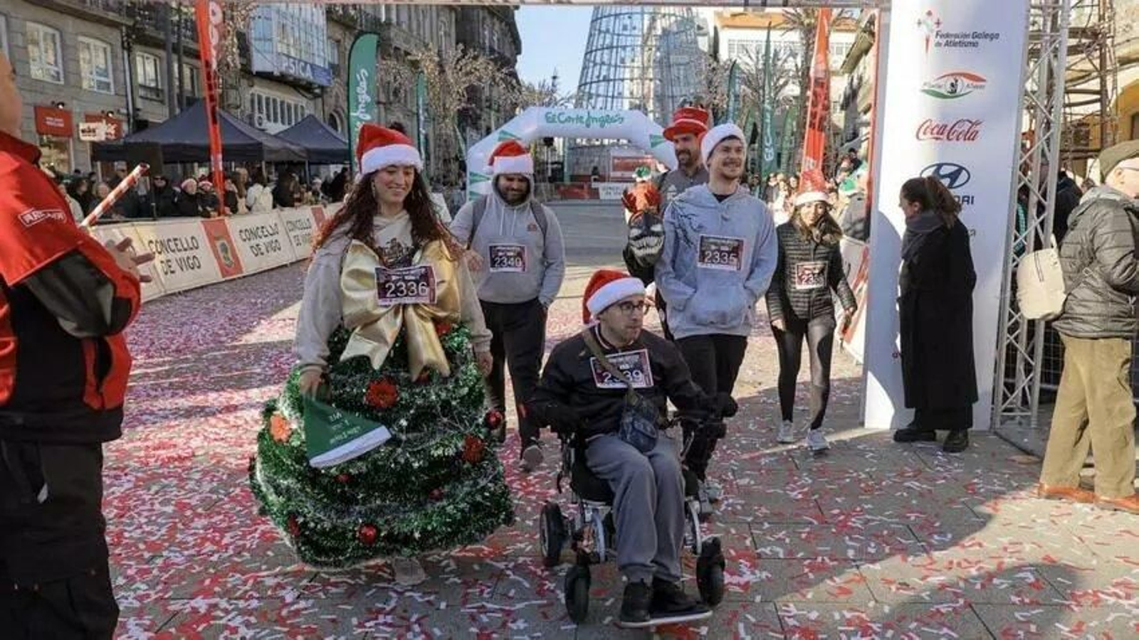Galería | Vigo corre la San Silvestre 2024 entre multitud de disfraces