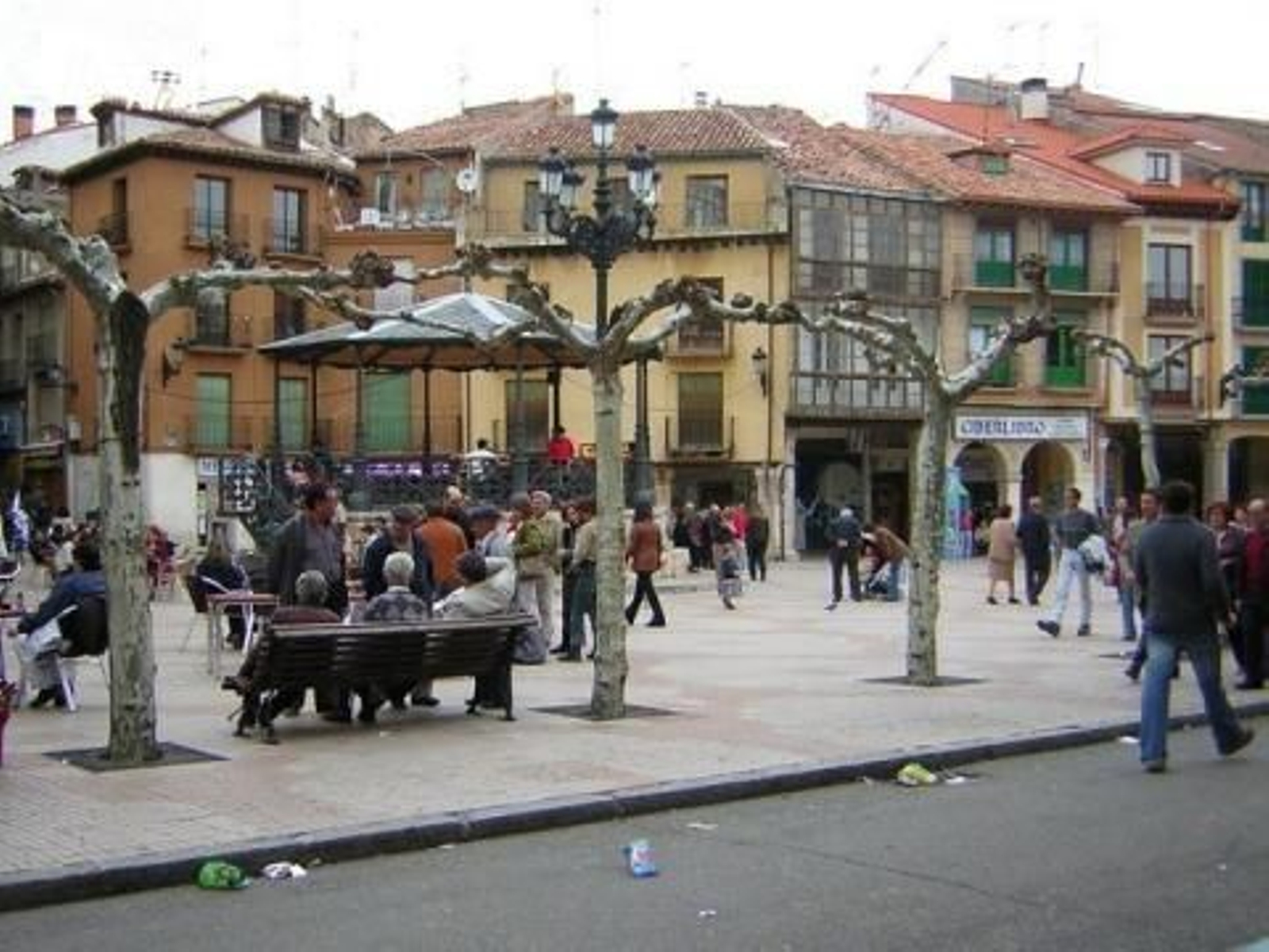 Arande de Duero alberga un mercado medieval.