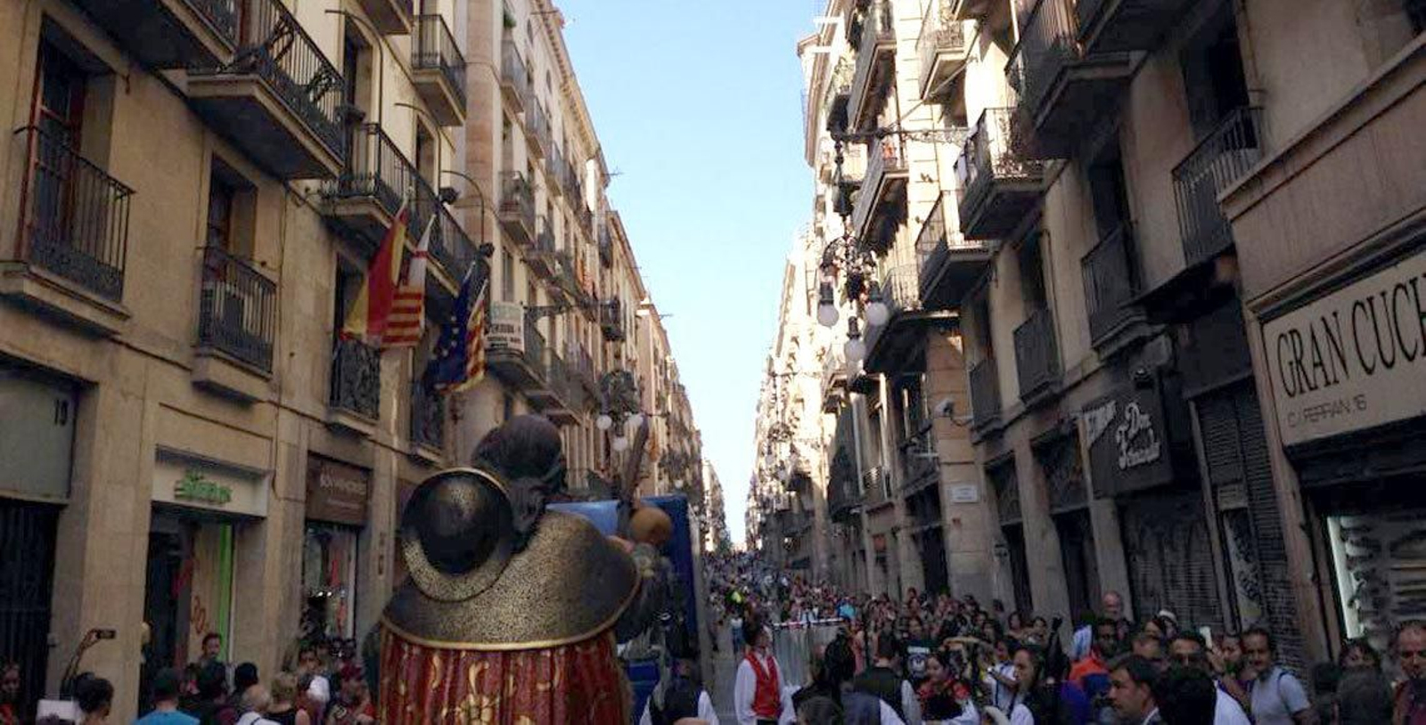 Procesión de Santiago por las calles de Barcelona.