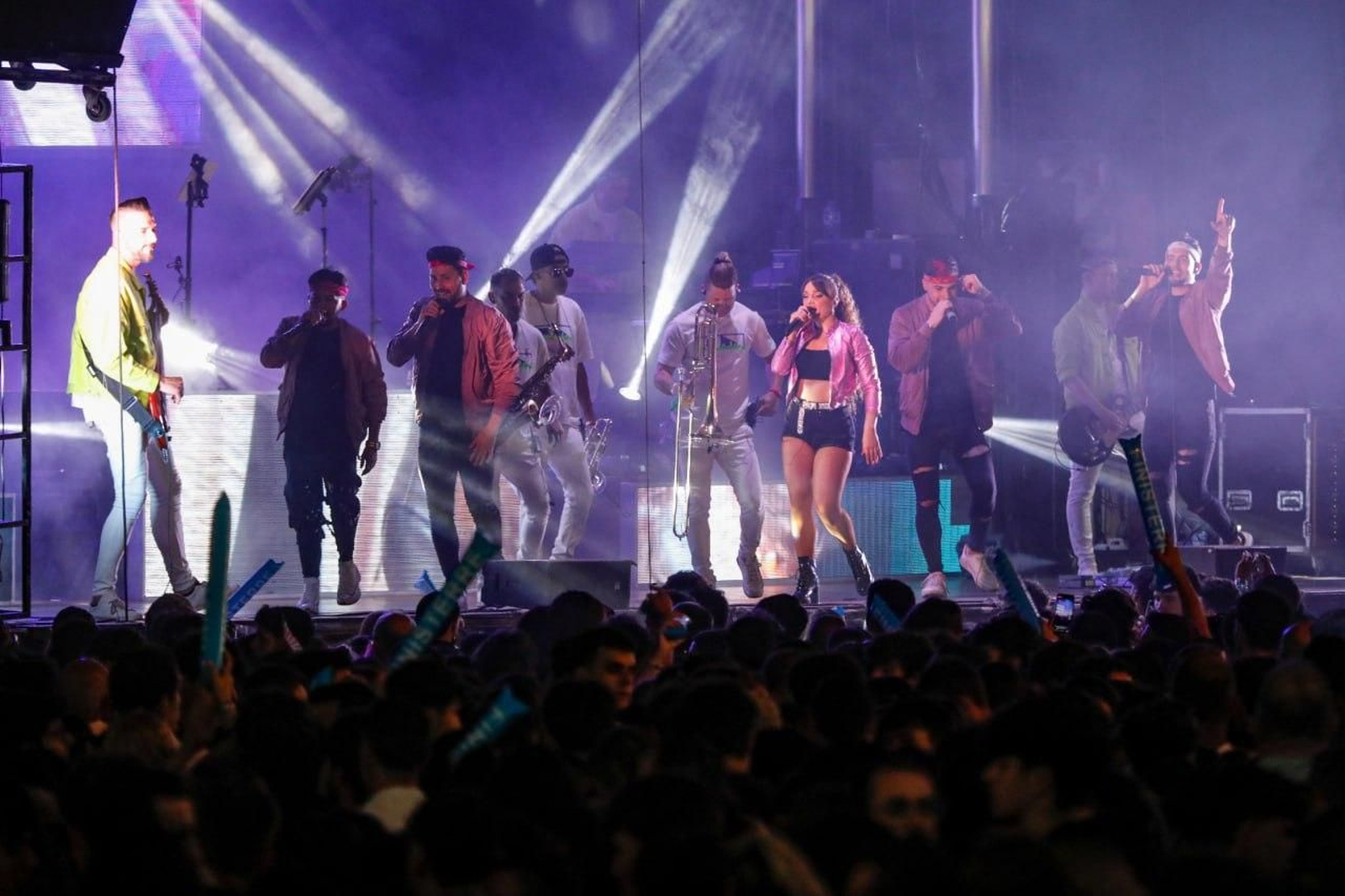 Actuación de la orquesta Panorama en las Fiestas de Coia.