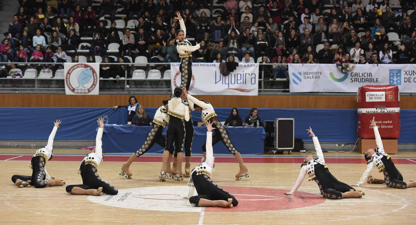 Los aficionados presentes en As Travesas pudieron disfrutar de coreografías repletas de originalidad.
