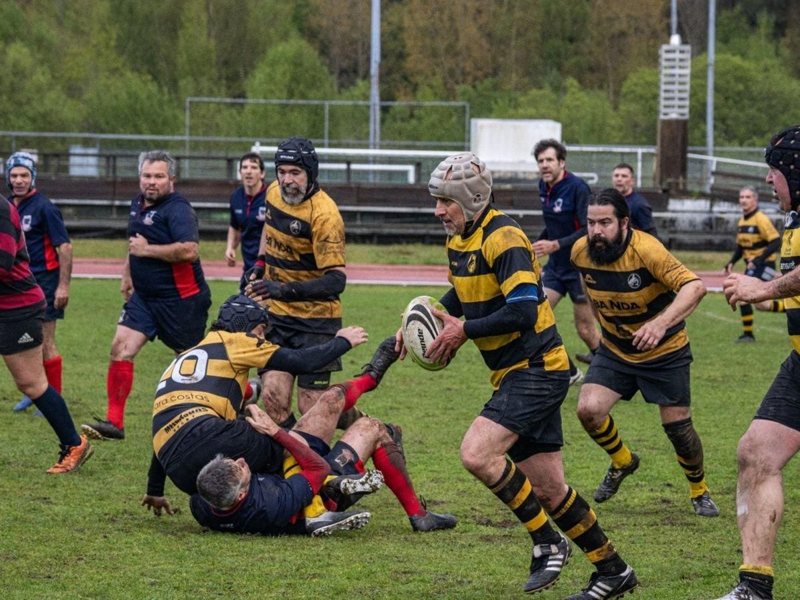 El sexto torneo Reconquista de Vigo contó con la participación de tres equipos en As Lagoas-Marcosende.